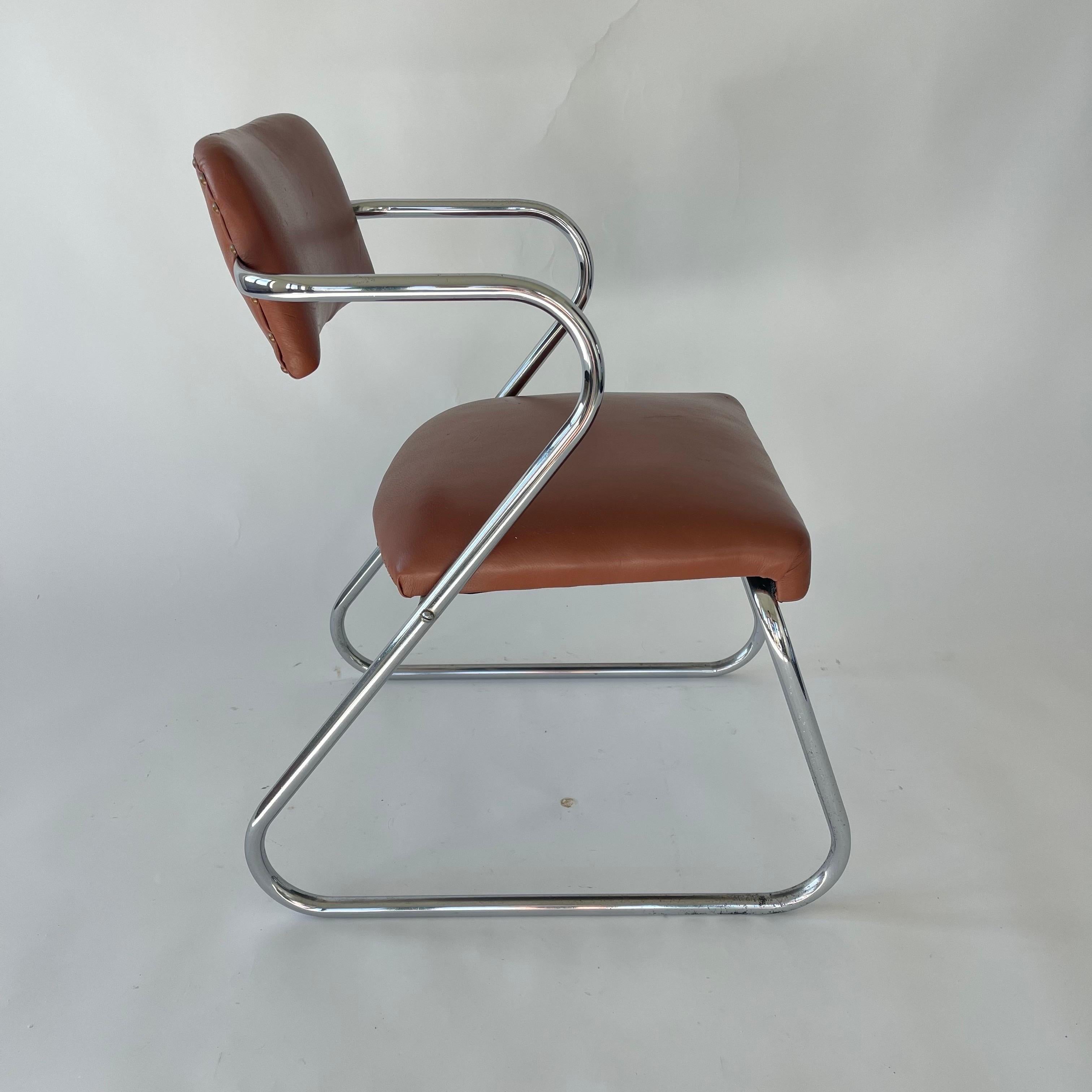 Gilbert Rohde Z Chair in Cognac Leather and Chrome for Troy Sunshade, USA 1930s In Good Condition For Sale In Miami, FL