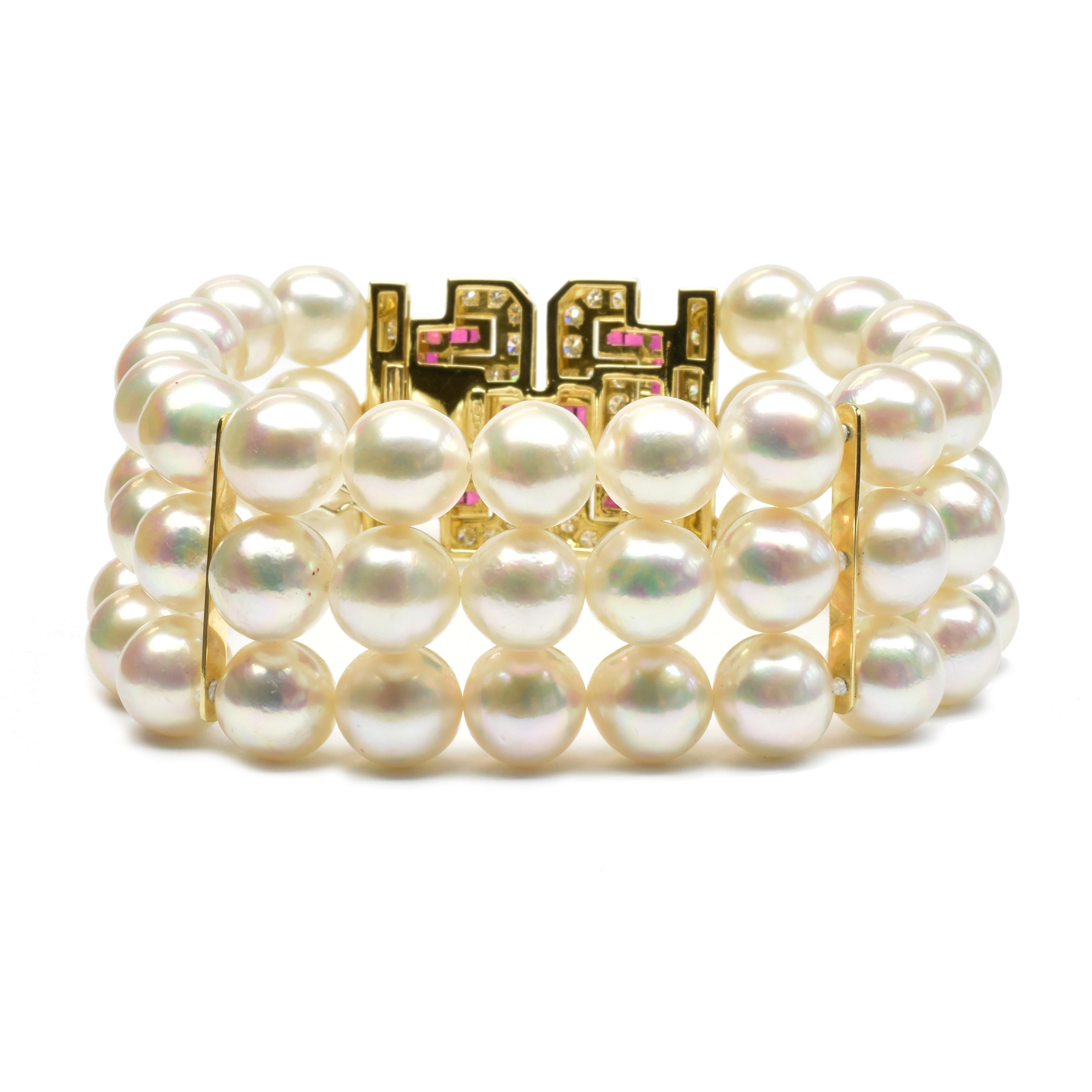 Akoya Pearls Bacelet with Rubies and Diamonds Gold Clasp In New Condition For Sale In Valenza, AL