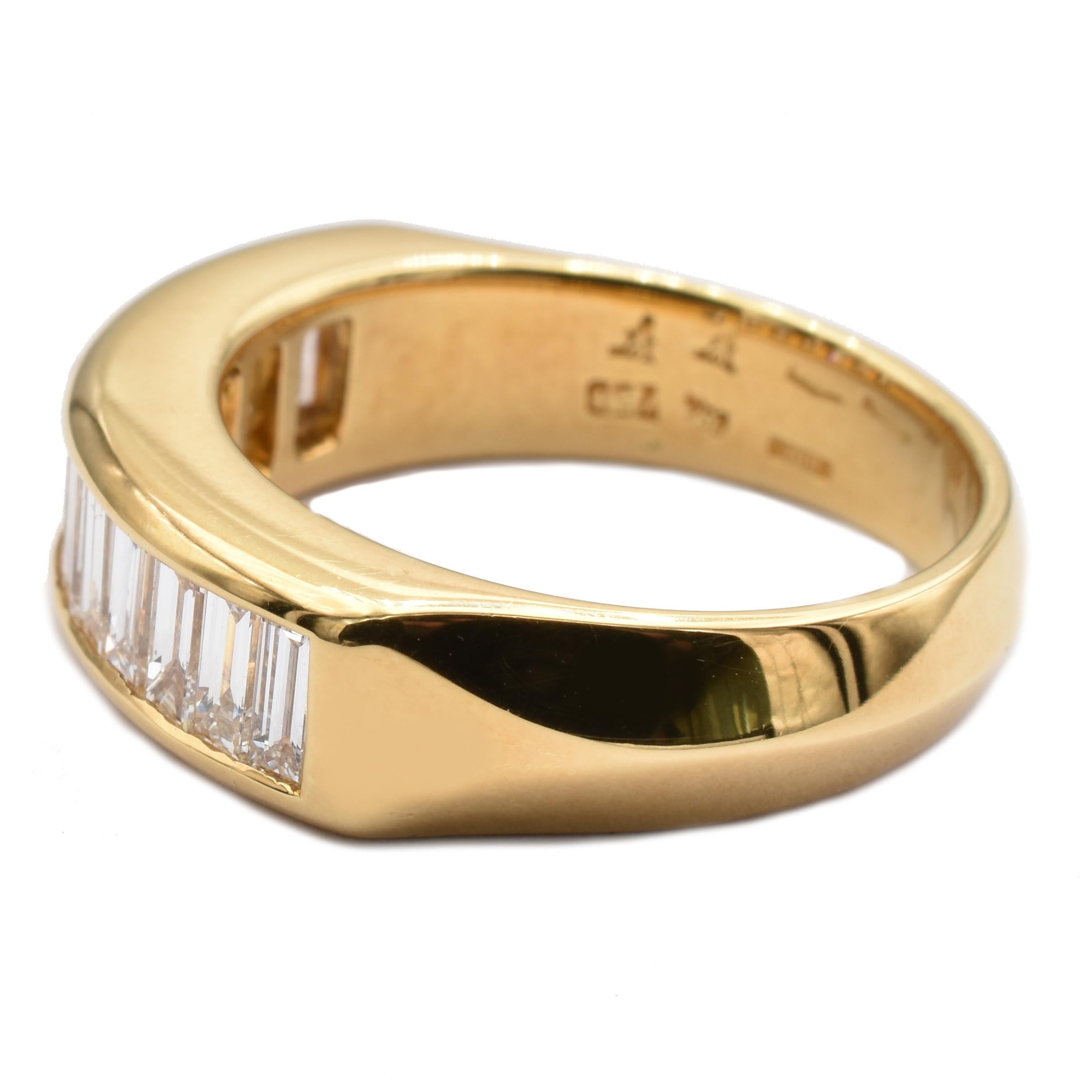 Baguette Cut Gilberto Cassola Baguette Diamonds Yellow Gold Ring Made in Italy For Sale