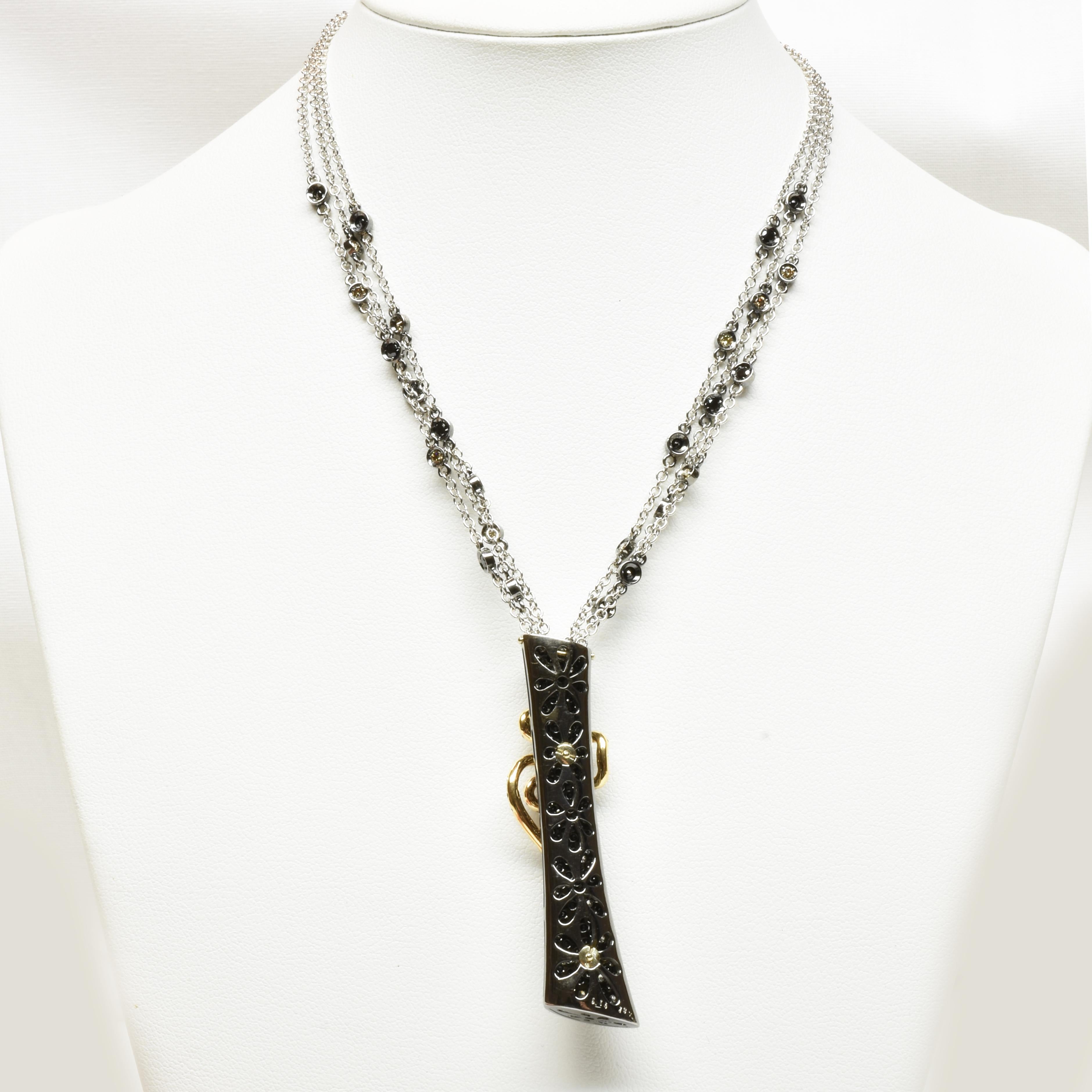 Black and White Diamonds Black Gold Necklace Made in Italy For Sale 1