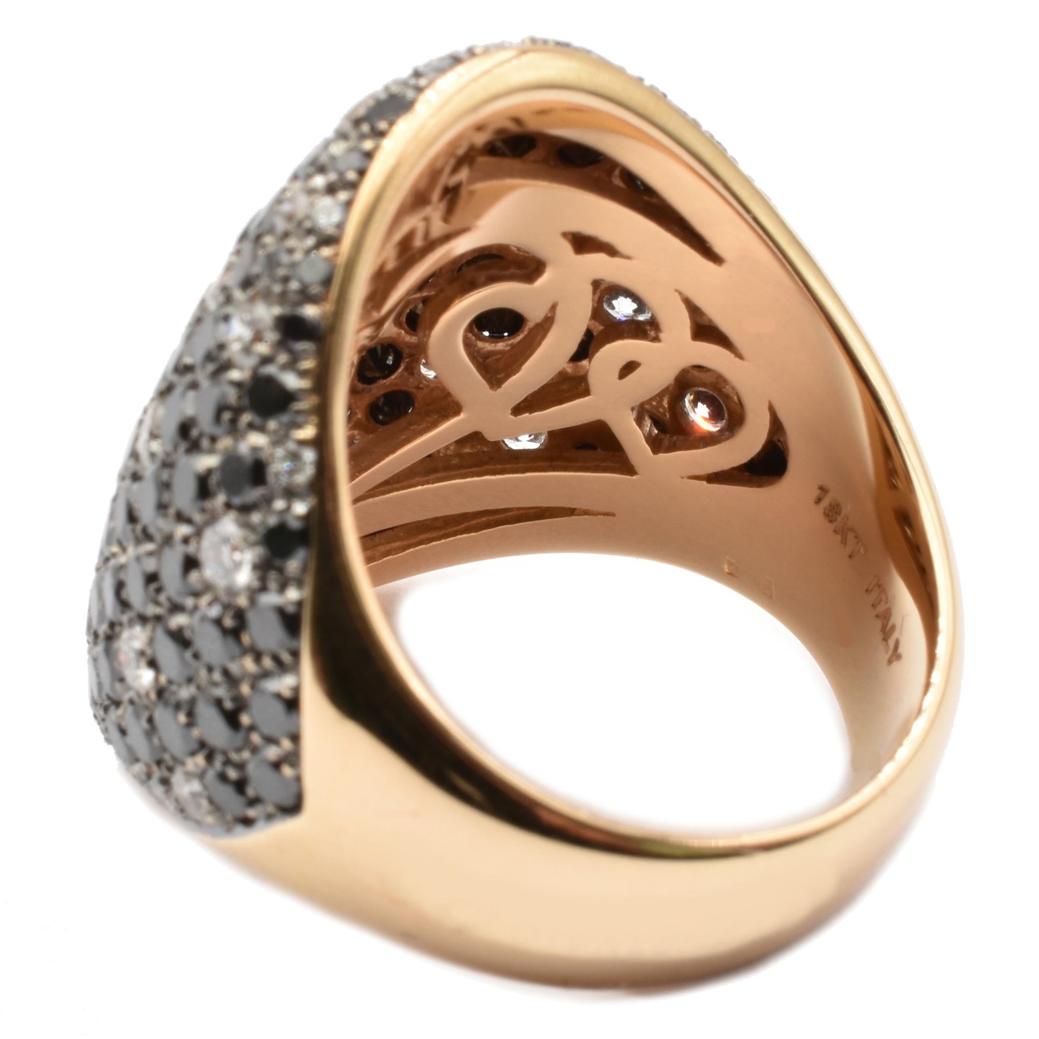 Contemporary Gilberto Cassola Black and White Diamonds Rose Gold Ring Made in Italy For Sale