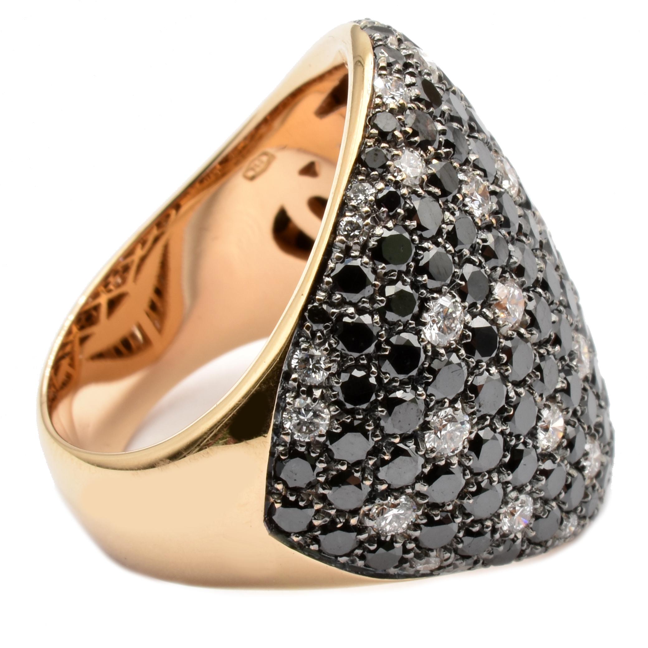 Women's Gilberto Cassola Black and White Diamonds Rose Gold Ring Made in Italy For Sale