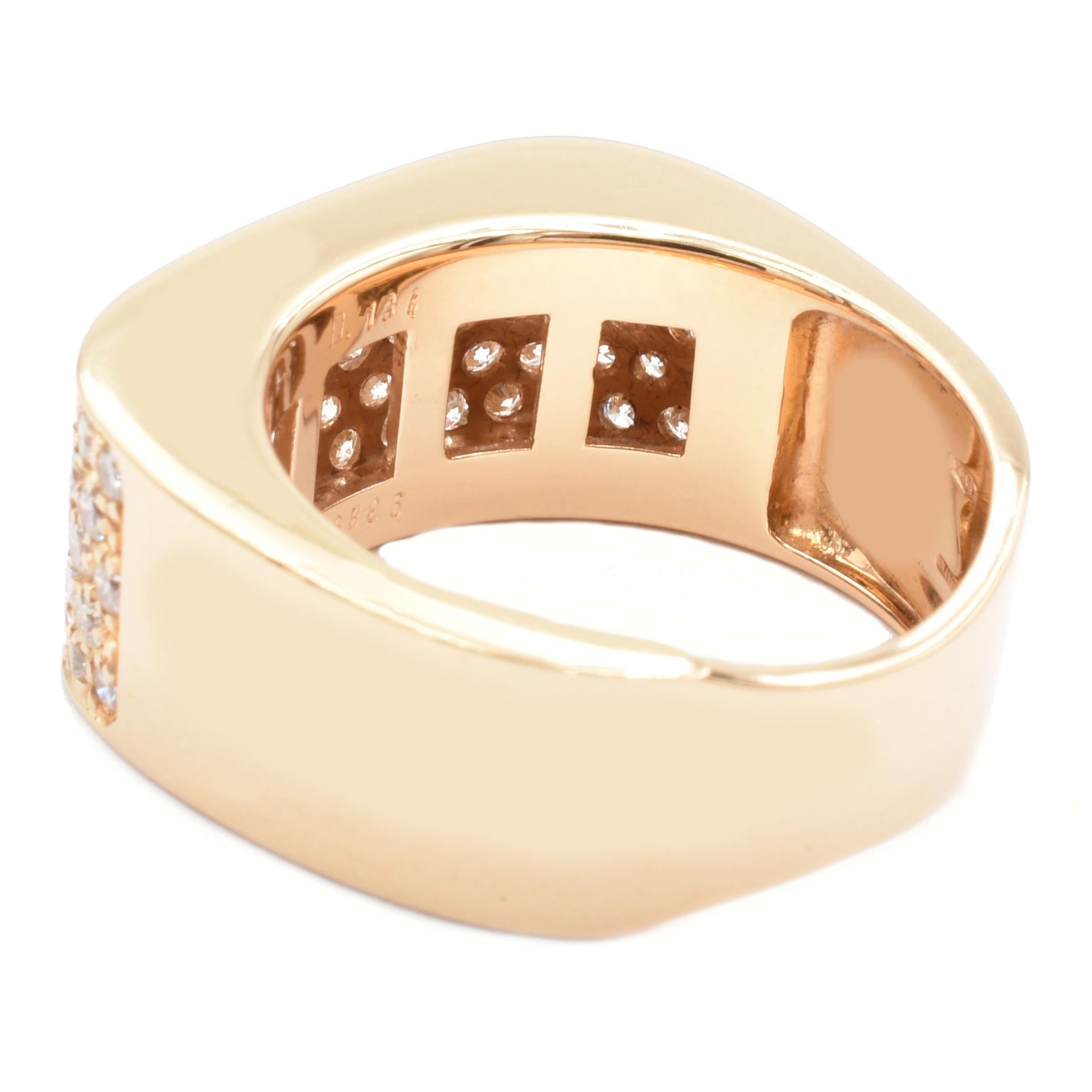 Round Cut Gilberto Cassola Diamond Pave Rose Gold Square Ring Made in Italy For Sale