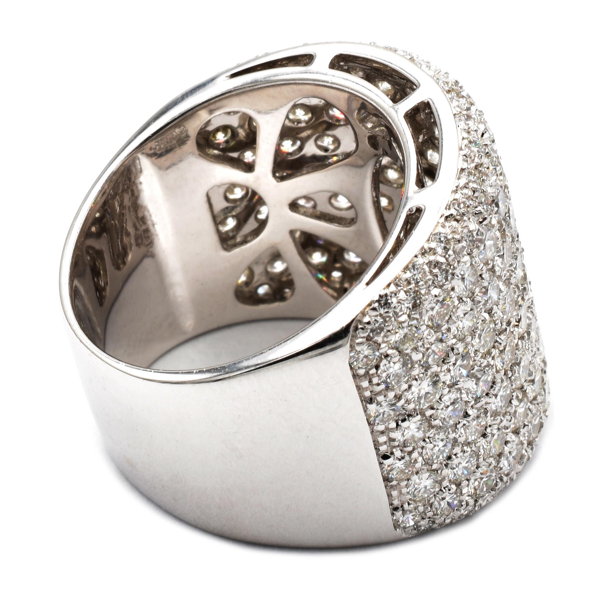 Diamant-Pavé-Weißgold-Ring von Gilberto Cassola, hergestellt in Italien (Rundschliff) im Angebot