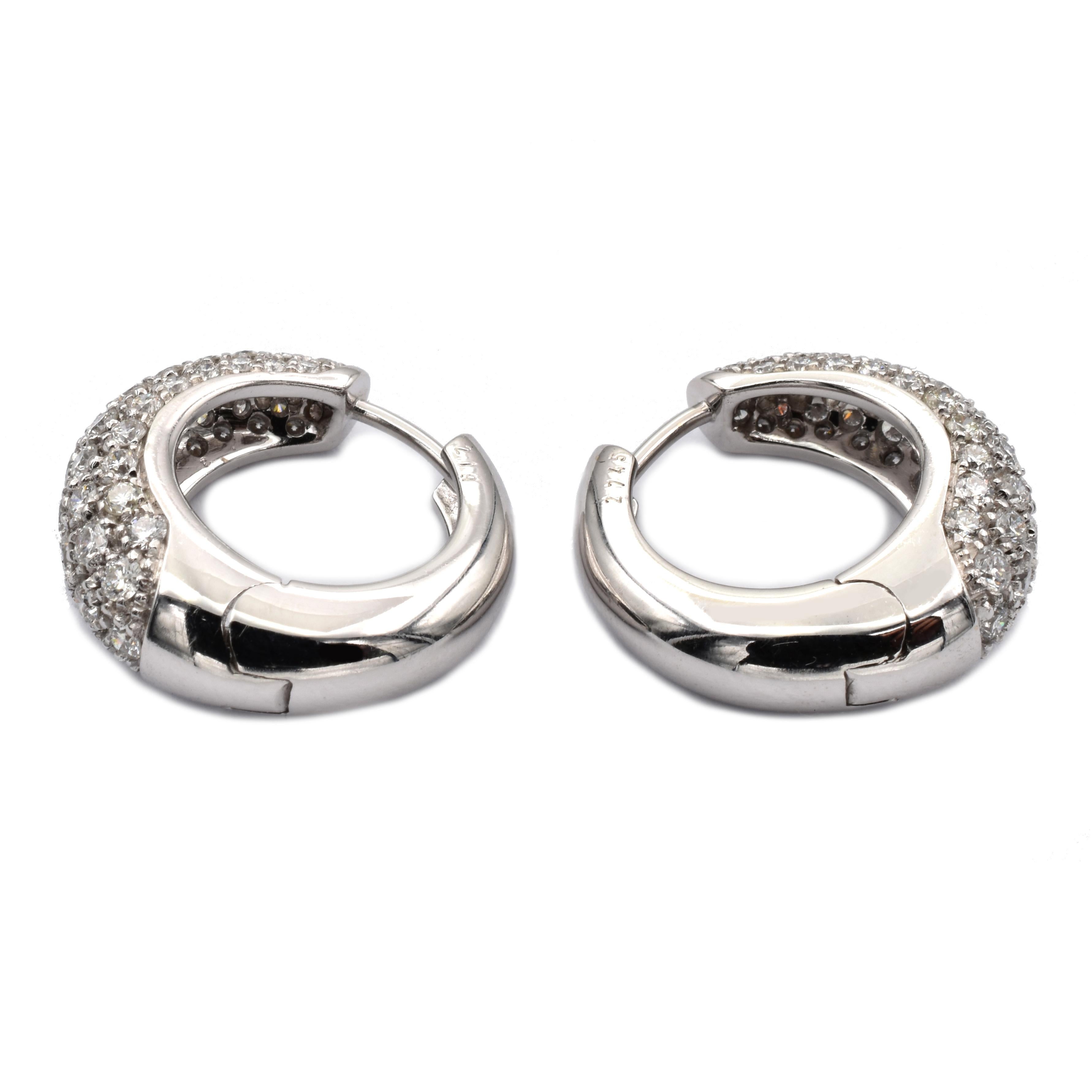 Round Cut Gilberto Cassola Diamond White Gold Hoop Earrings Made in Italy For Sale