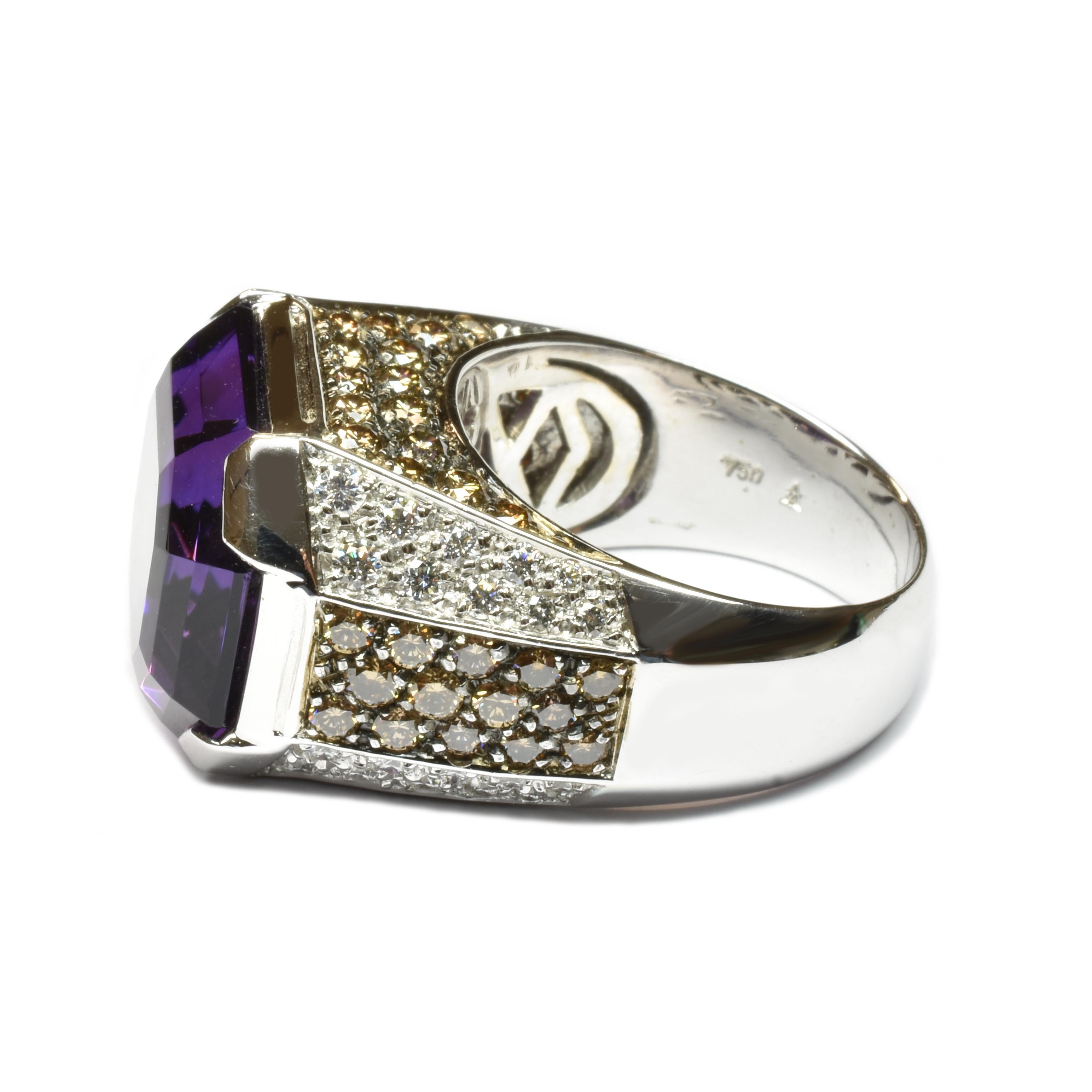 Contemporary Octagonal Shaped Amethyst and Diamonds Gold Ring Made in Italy For Sale