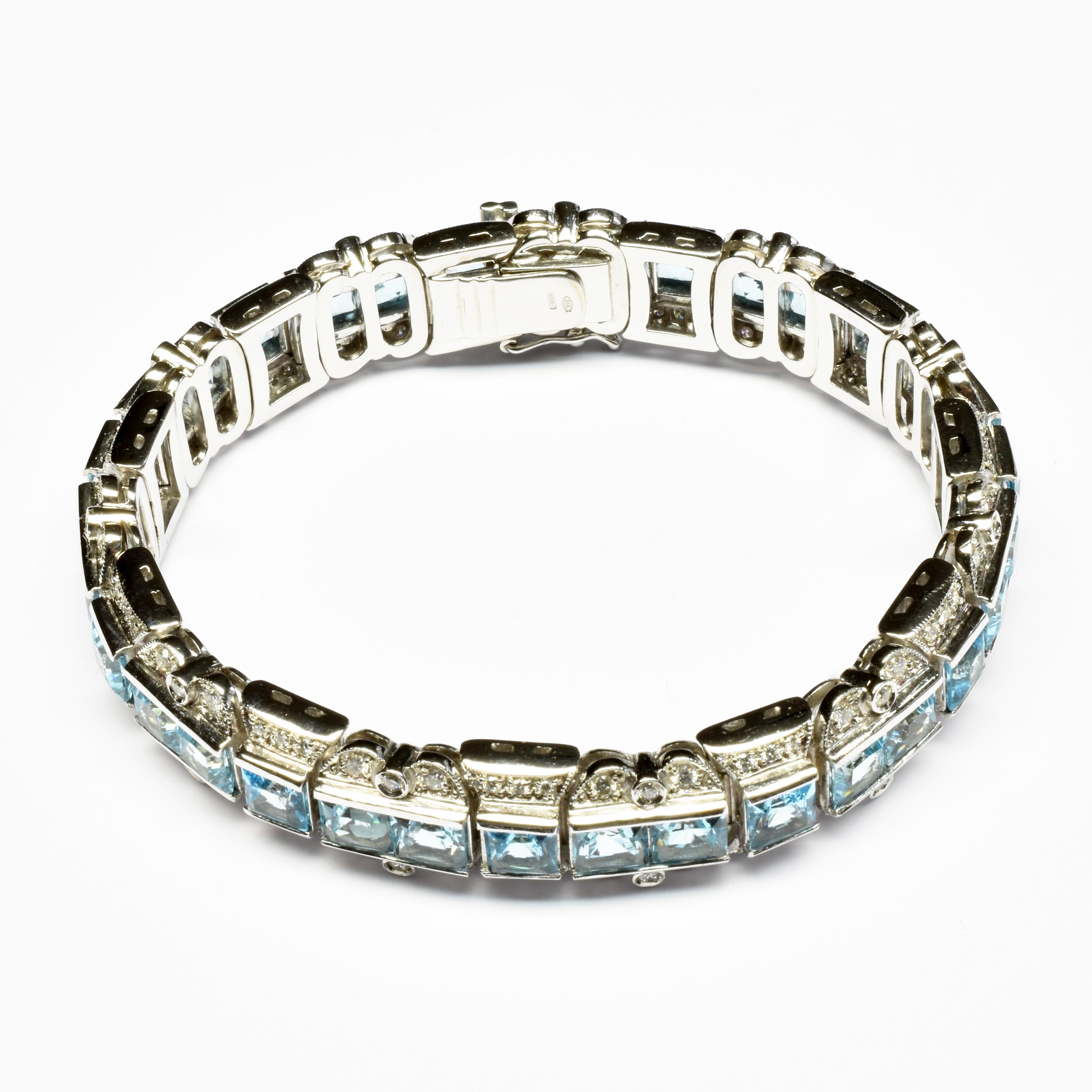 Contemporary Princess Cut Blue Topaz and Diamonds Gold Bracelet, Italy For Sale