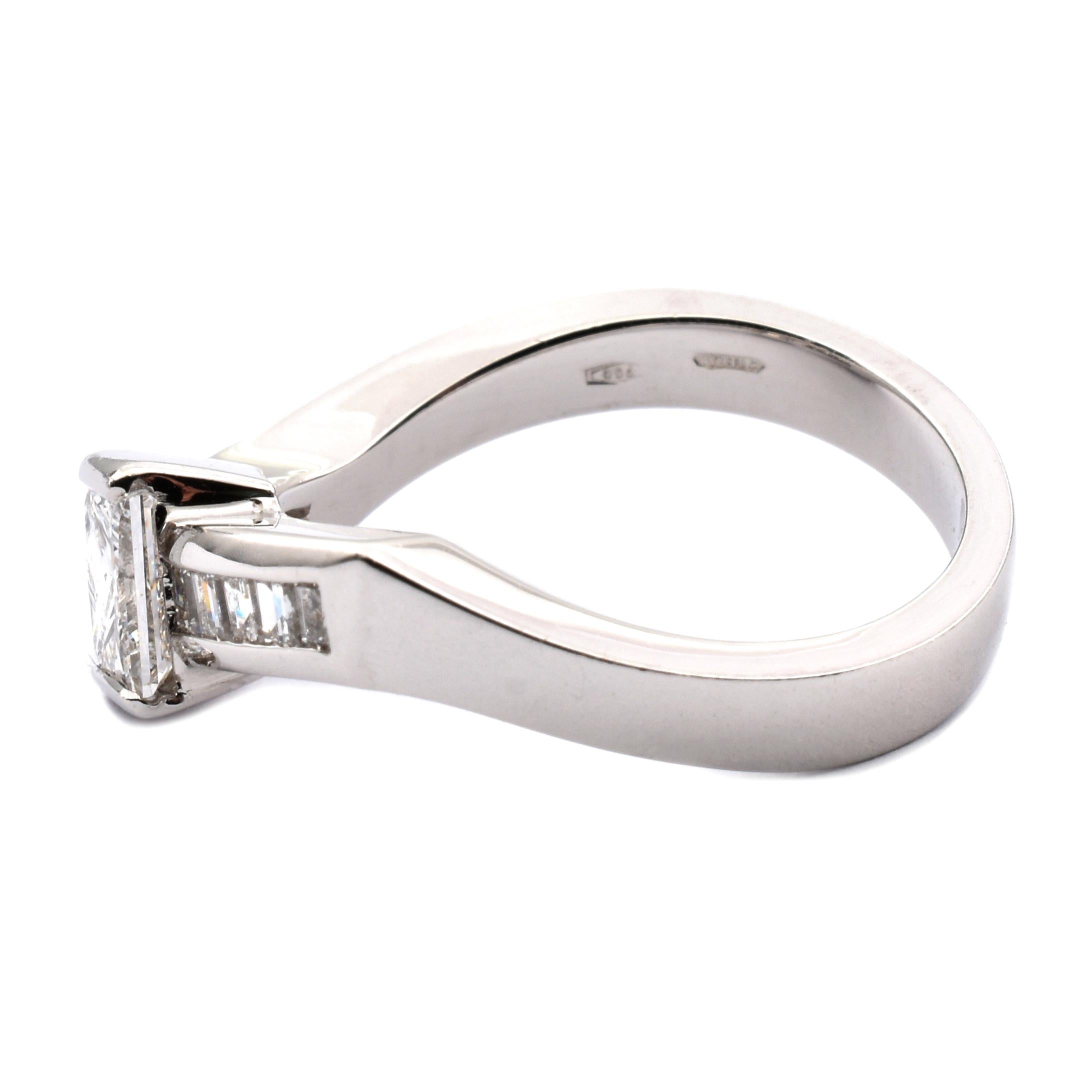 Gilberto Cassola Princess Cut Diamond White Gold Ring Made in Italy In New Condition In Valenza, AL