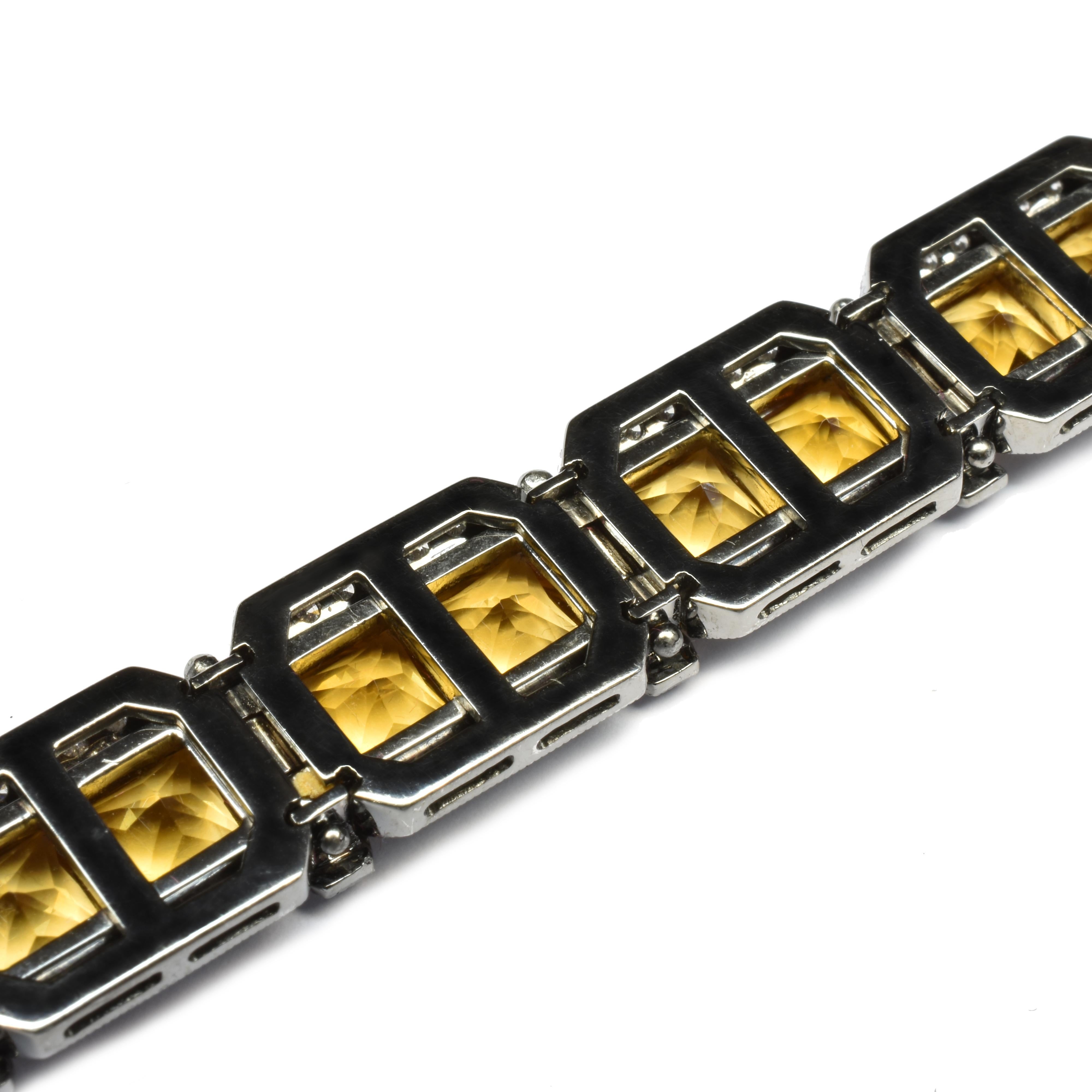 Bracelet en or noir avec quartz taille princesse et diamants, Italie Pour femmes en vente