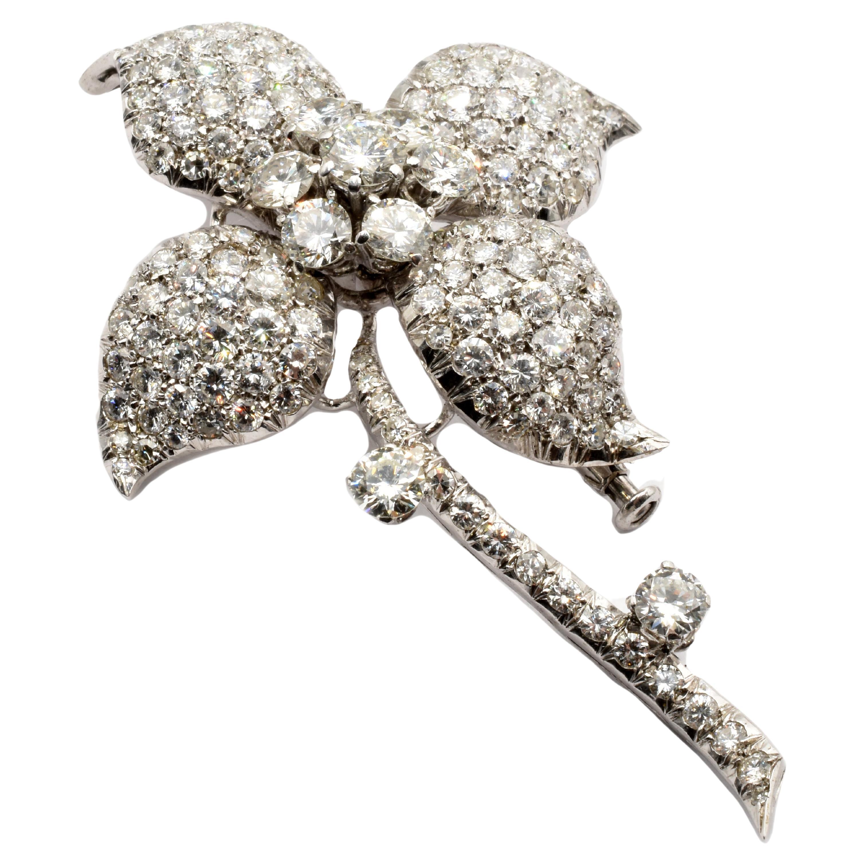 Gilberto Cassola Round Briliant Cut Diamonds White Gold Flower Brooch For Sale