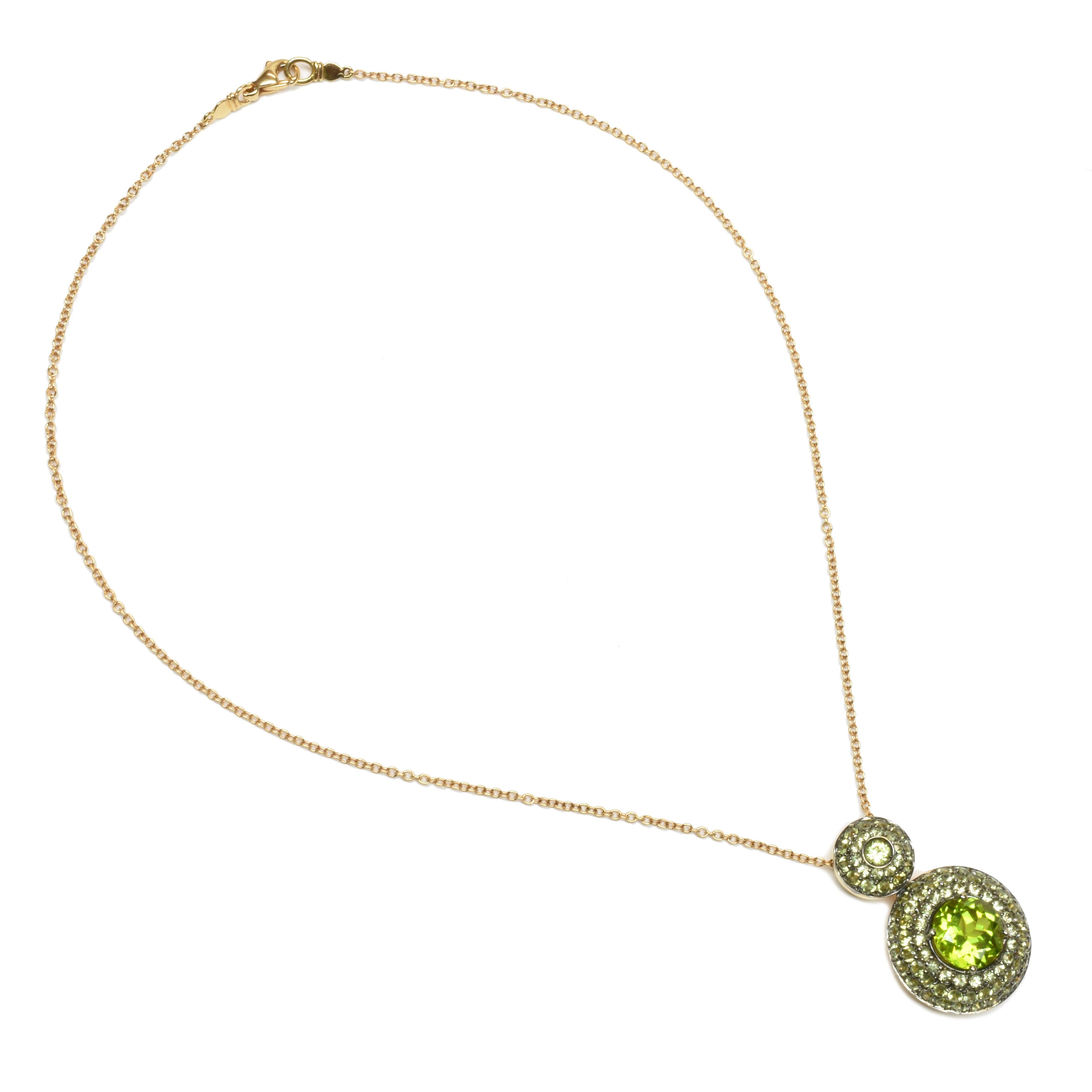 Baguette Cut Round Peridot Gold Round Pendant Made in Italy For Sale