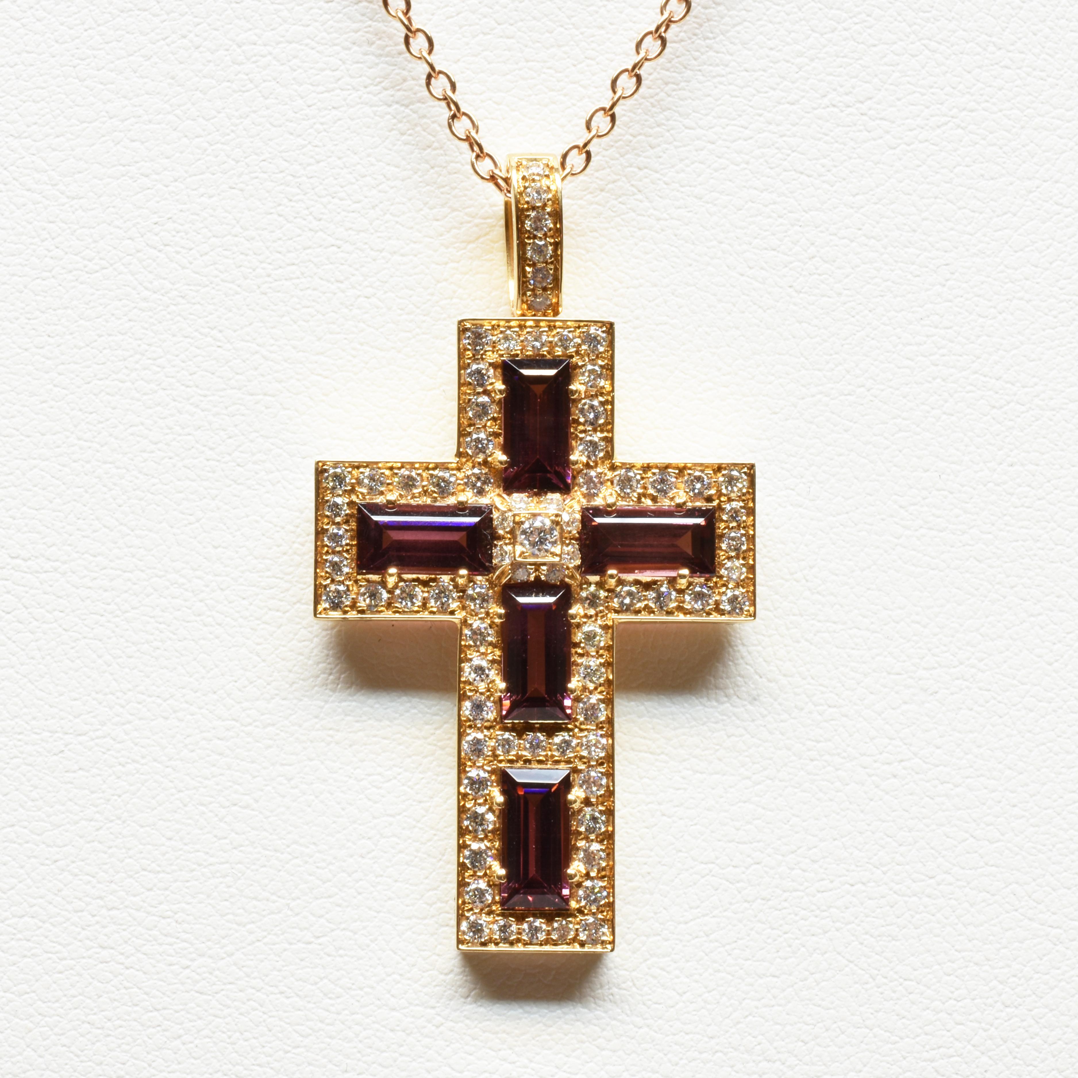 Gilberto Cassola 18Kt Rose Gold Cross Pendant with Rubellite Tourmaline Baguettes and White Diamonds.
Handmade in our Atelier in Valenza Italy.
This Piece comes with a 46 cm 18Kt rose Gold Chain.
A Modern and Stylish Cross for an everyday use.
G
