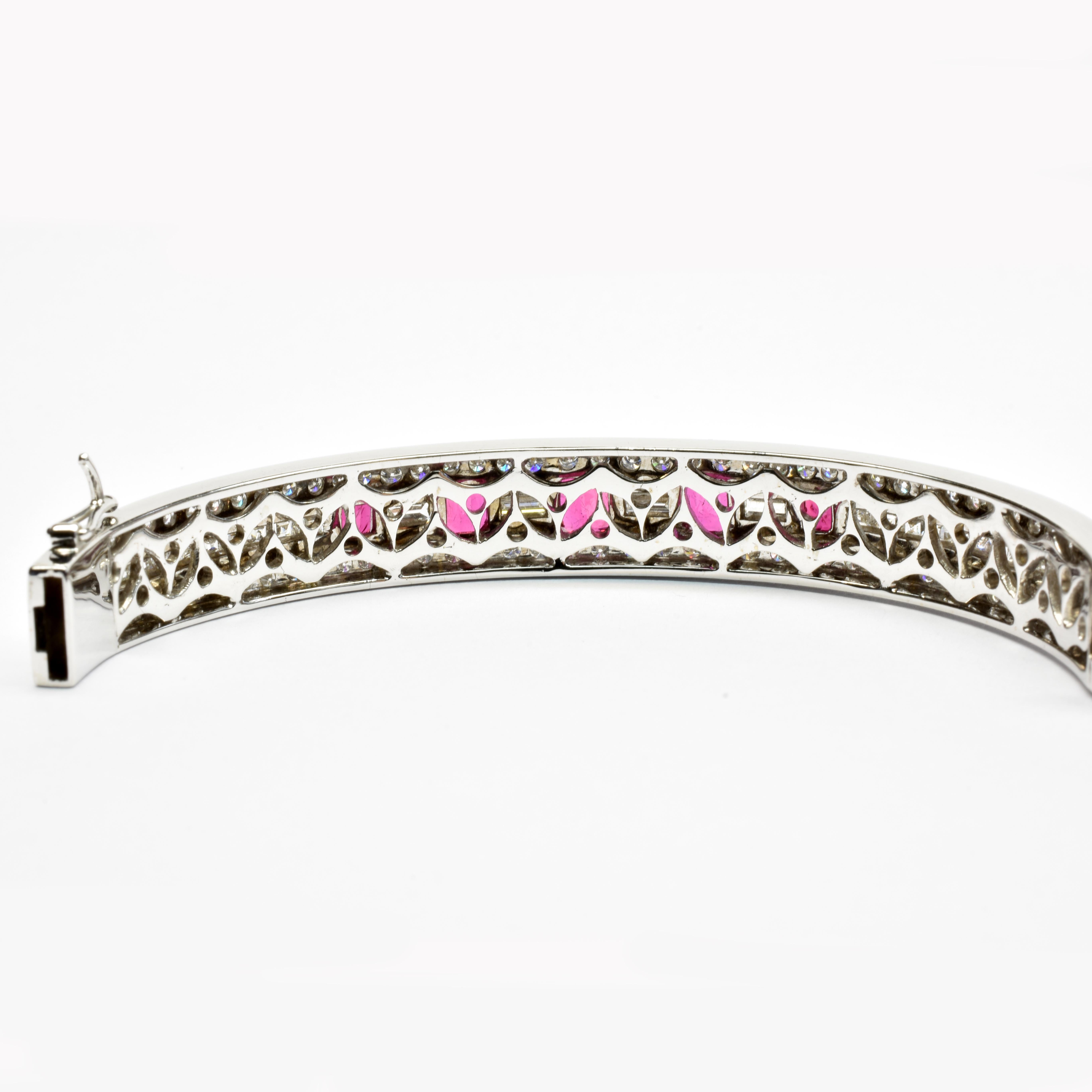 Baguette Cut Rubies and Diamonds White Gold Bangle Bracelet Made in Italy For Sale