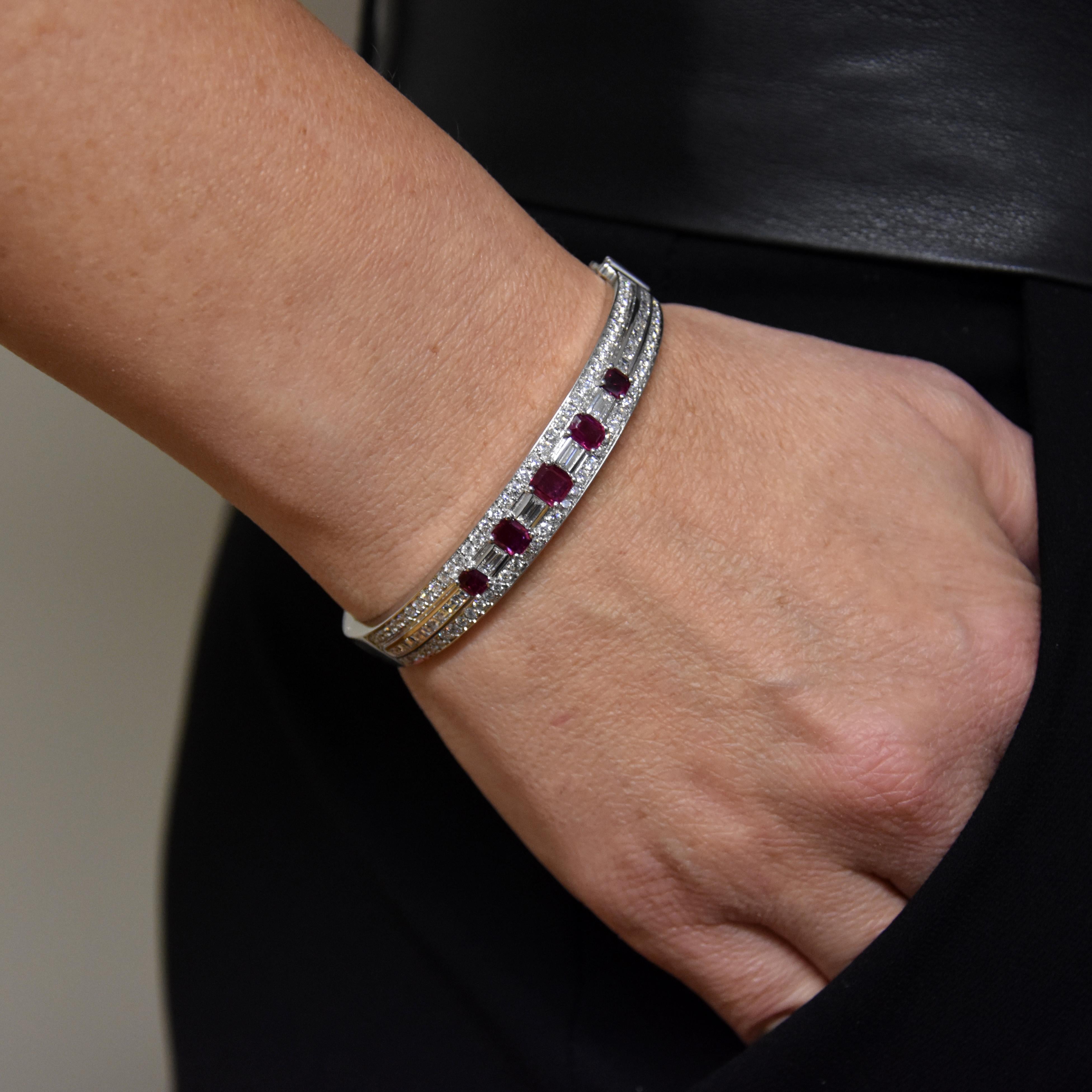 Rubies and Diamonds White Gold Bangle Bracelet Made in Italy For Sale 1