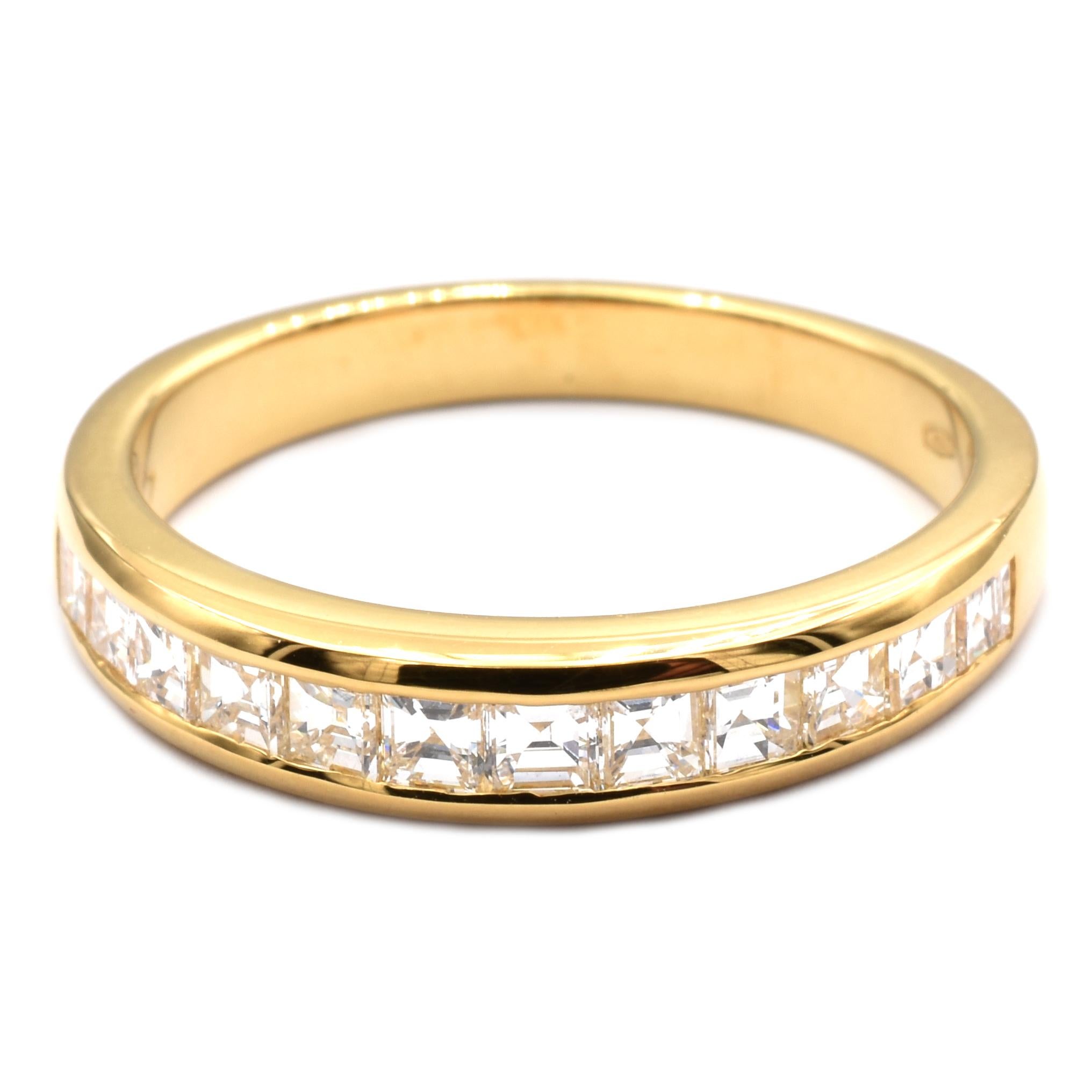 Gilberto Cassola Square Cut Diamonds Yellow Gold Ring Made in Italy For Sale 3