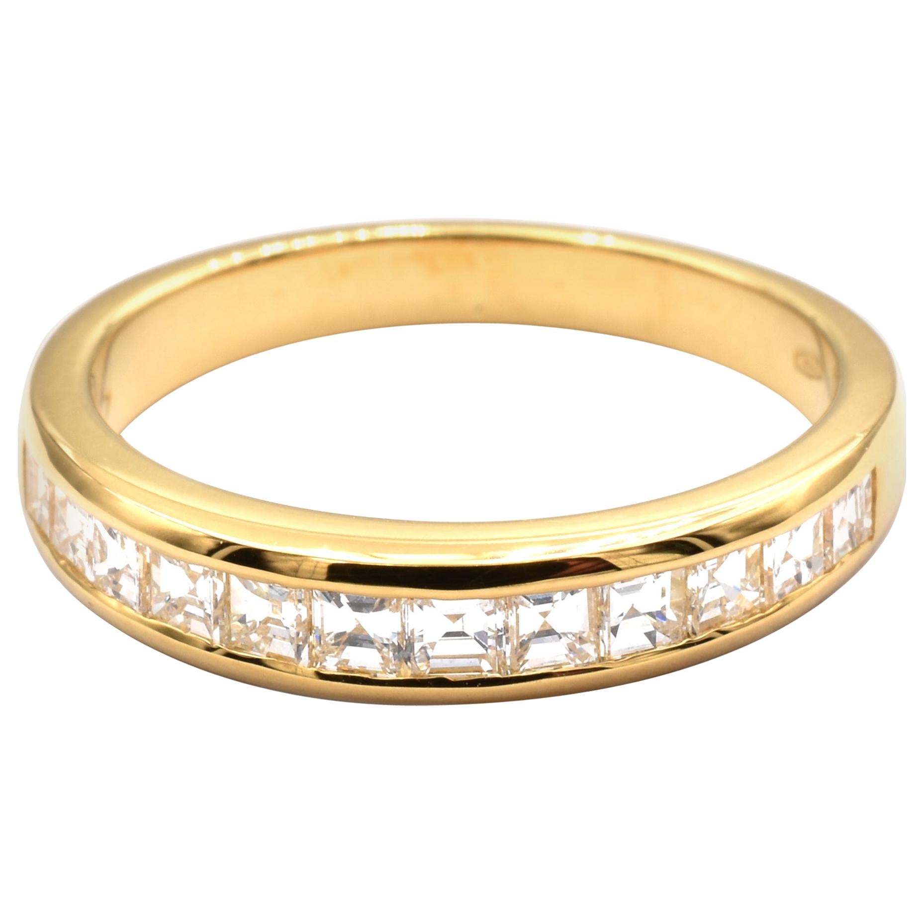 Gilberto Cassola Square Cut Diamonds Yellow Gold Ring Made in Italy For Sale