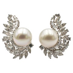 Vintage Gilberto Cassola White Gold South Sea Pearls Diamonds Earrings