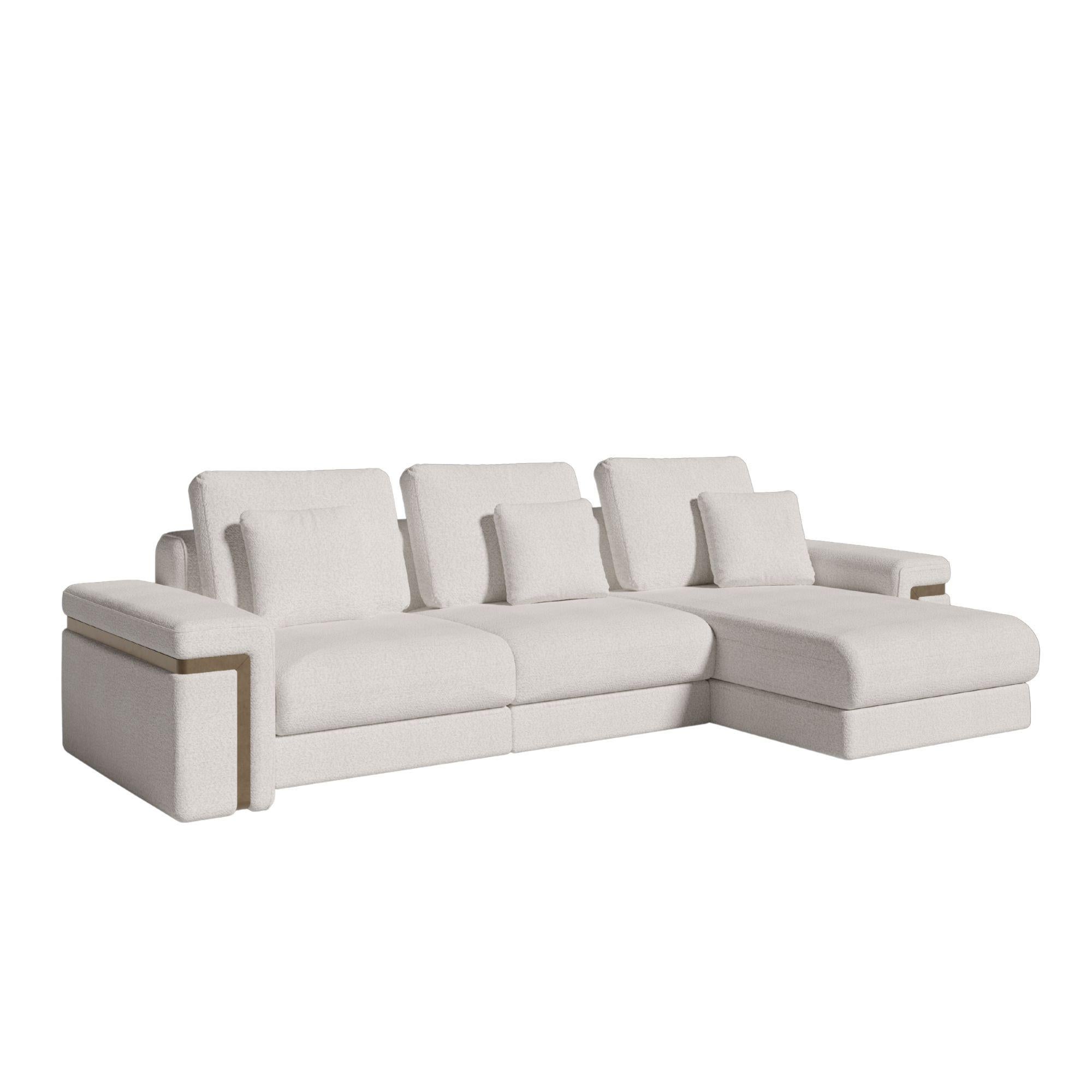 GILD Contemporary Modular Sofa Featuring Brushed Antique Brass In New Condition For Sale In Frazão, Porto