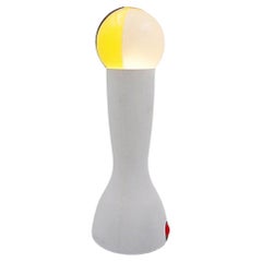 Lampada "Gilda" per Artemide di In Suk Il & Silvia Capponi