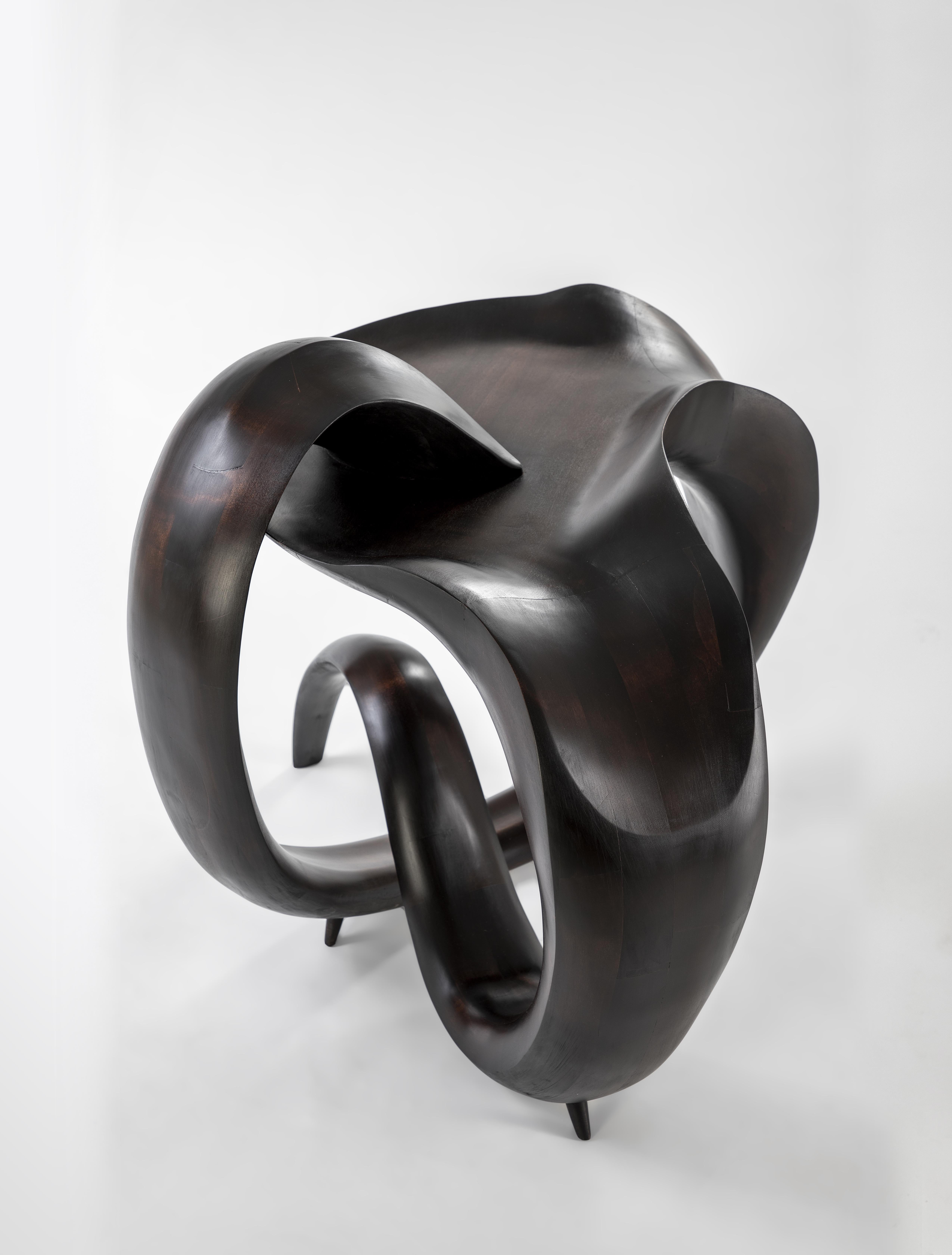 Gildas Berthelot: Mesa auxiliar, La Petite Chimère Noire nº 2 en venta 2