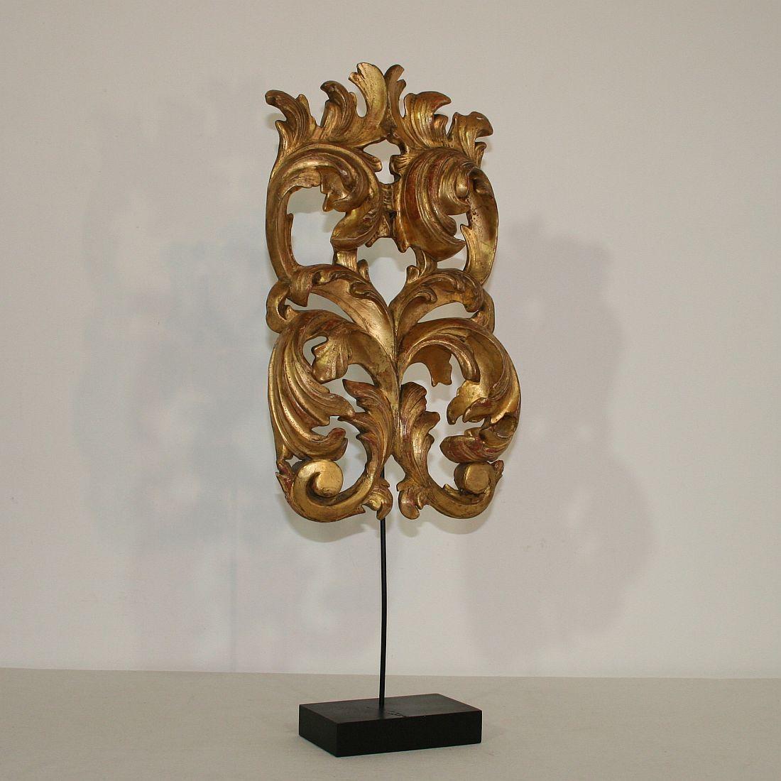 Beautiful one of a kind piece. Giltwood Baroque curl, Italy, circa 1750.
Weathered, old repairs.
 