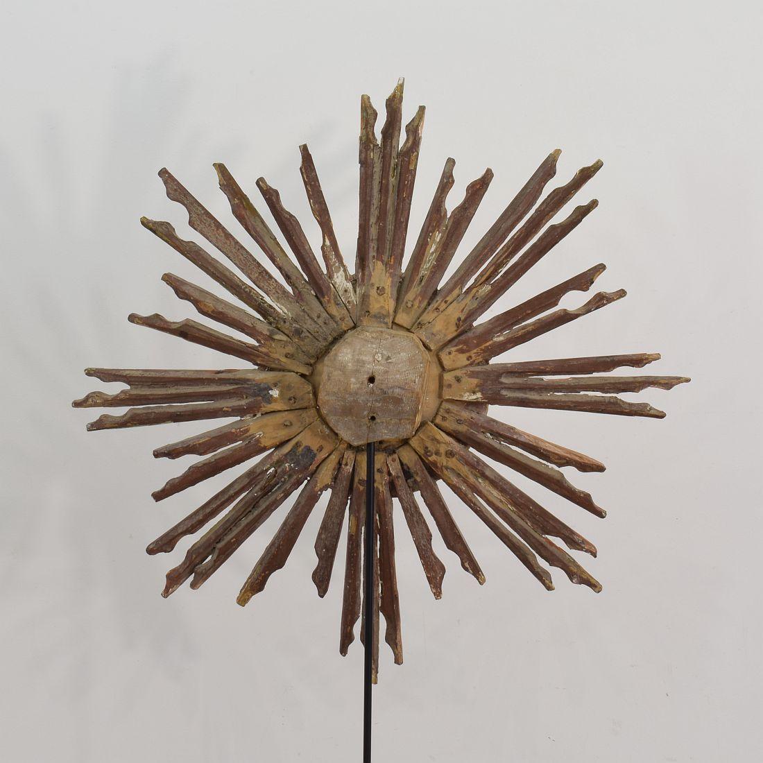 Gilded 18th Century Italian Baroque Carved Wooden Sun 9