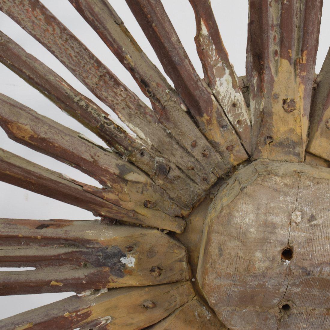 Gilded 18th Century Italian Baroque Carved Wooden Sun 10