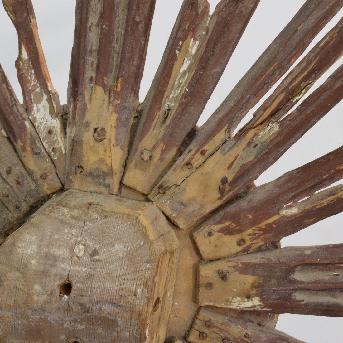 Gilded 18th Century Italian Baroque Carved Wooden Sun 11