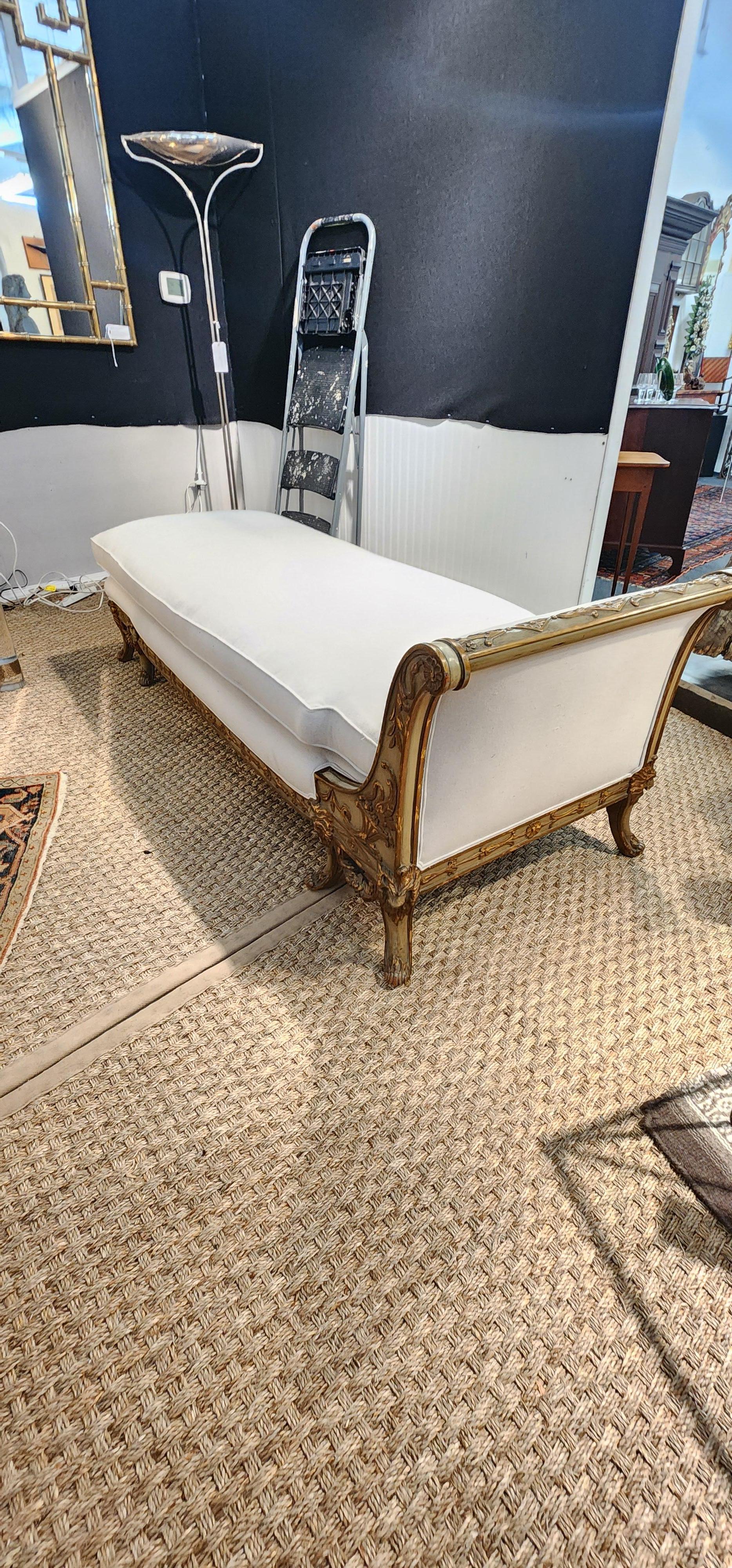 Gilded Age Highly Carved Chaise Lounge 5