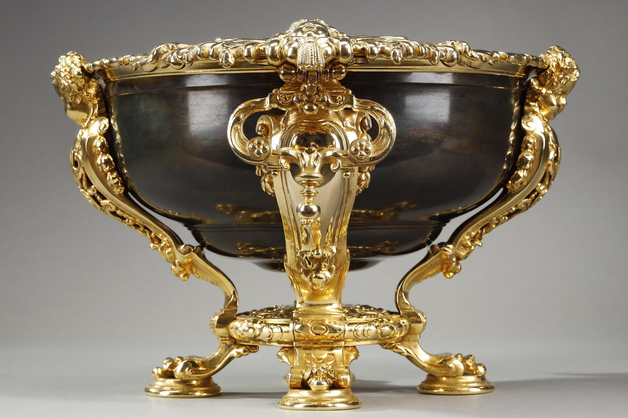 Bronze Bol en bronze doré et patiné, fin du 19ème siècle en vente