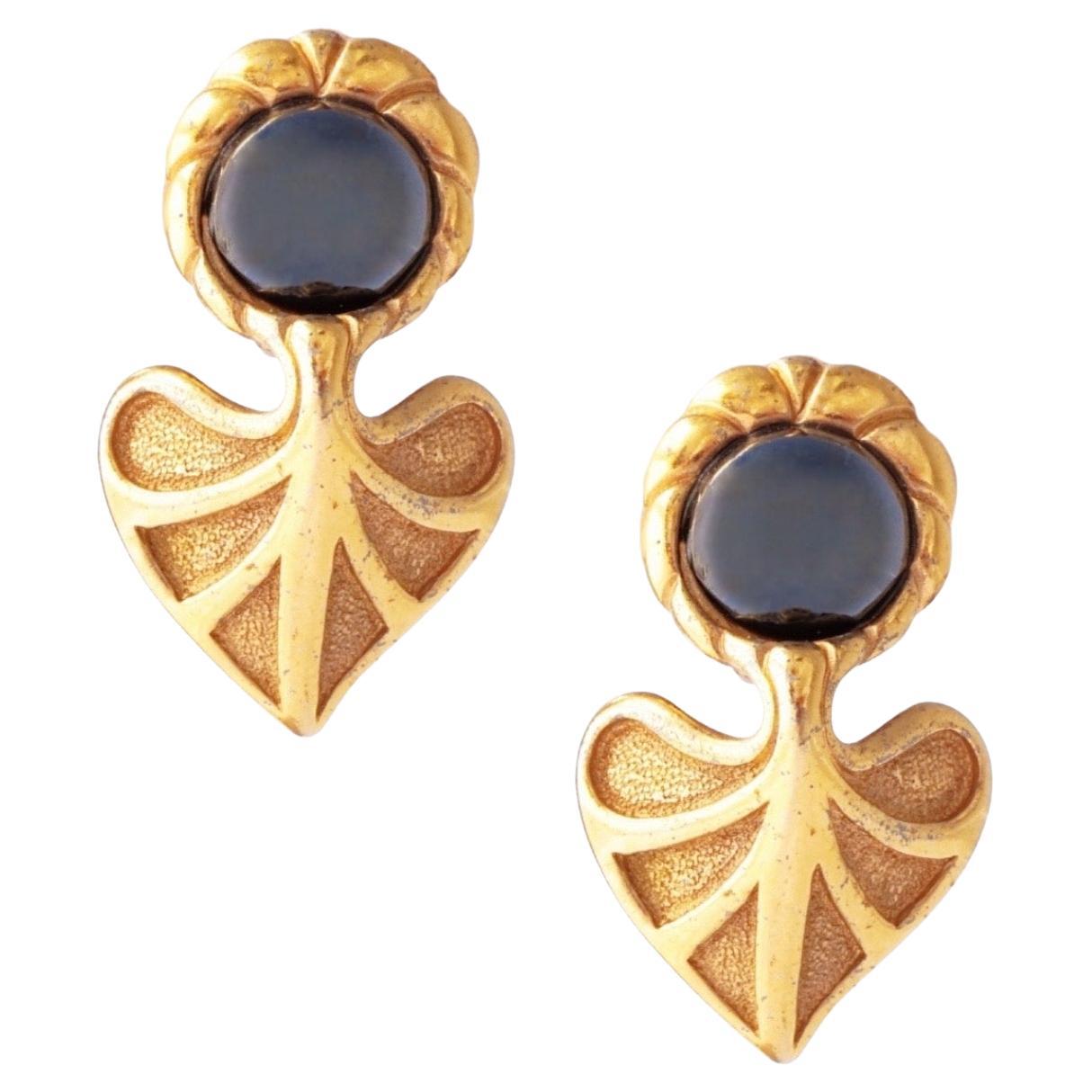 Orecchini a foglia dorati Art Deco con cabochon di ematite di Guy Laroche, anni 
80