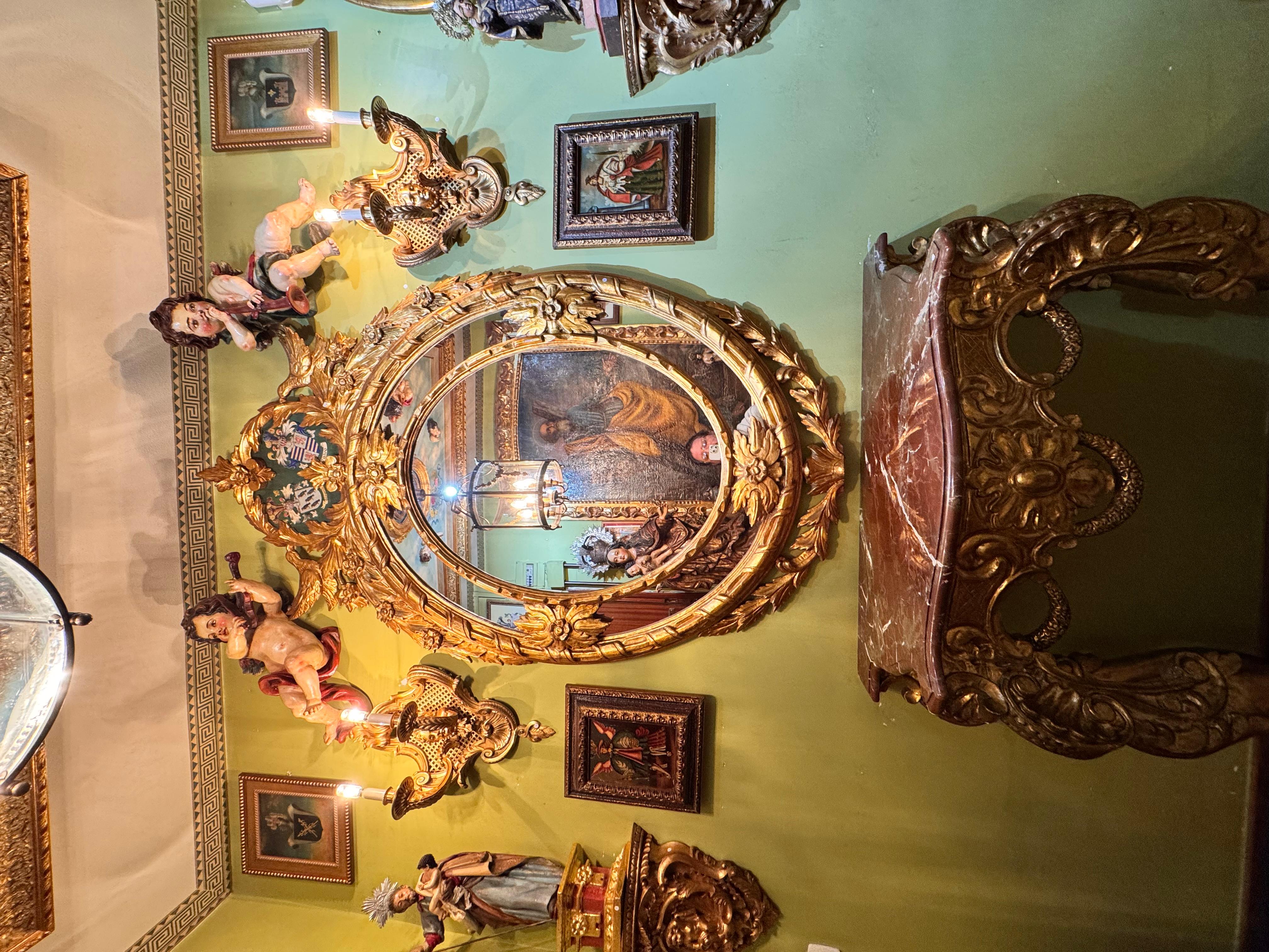 Mesa Consola Barroca Dorada con Mármol Rojo y Espejo Tallado con Escudo de Armas en venta 2