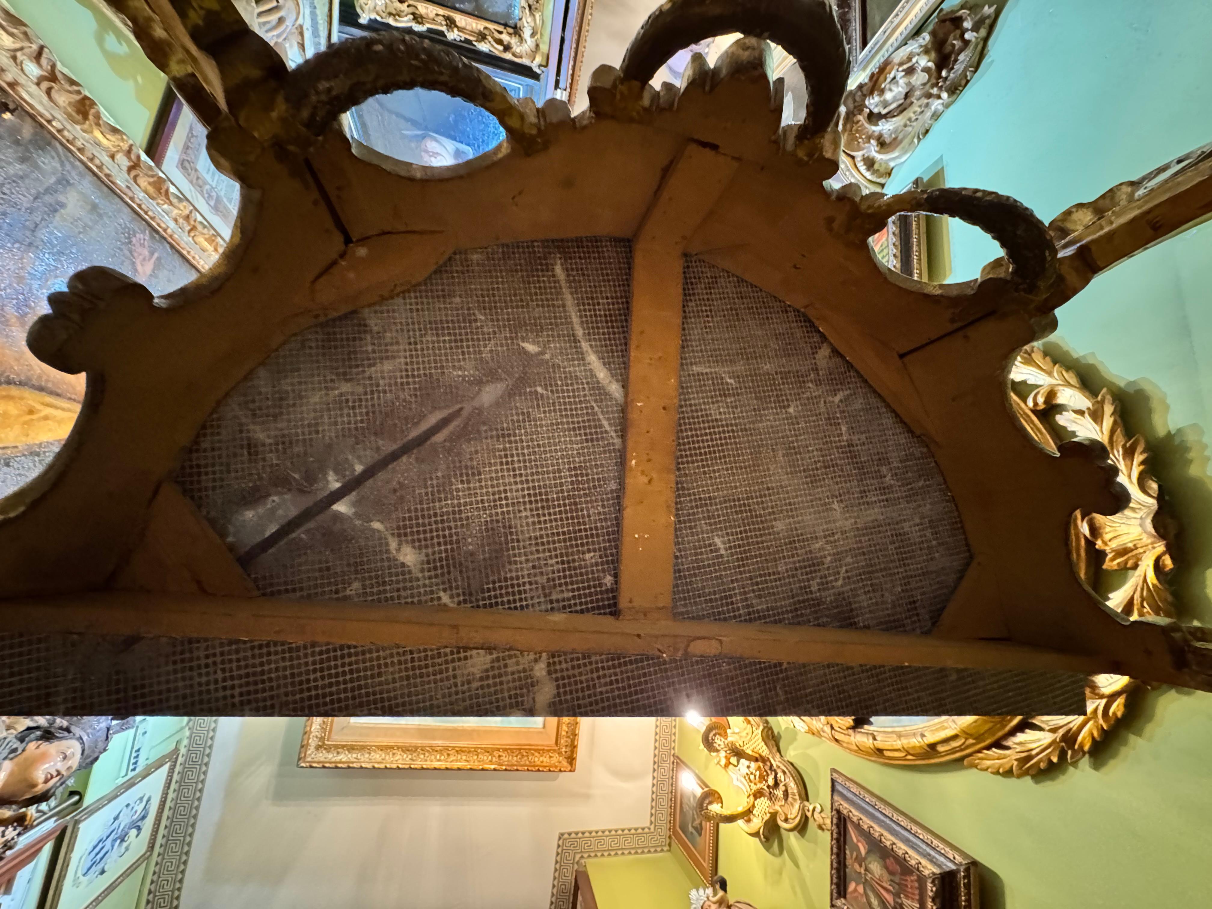 Mesa Consola Barroca Dorada con Mármol Rojo y Espejo Tallado con Escudo de Armas Madera en venta