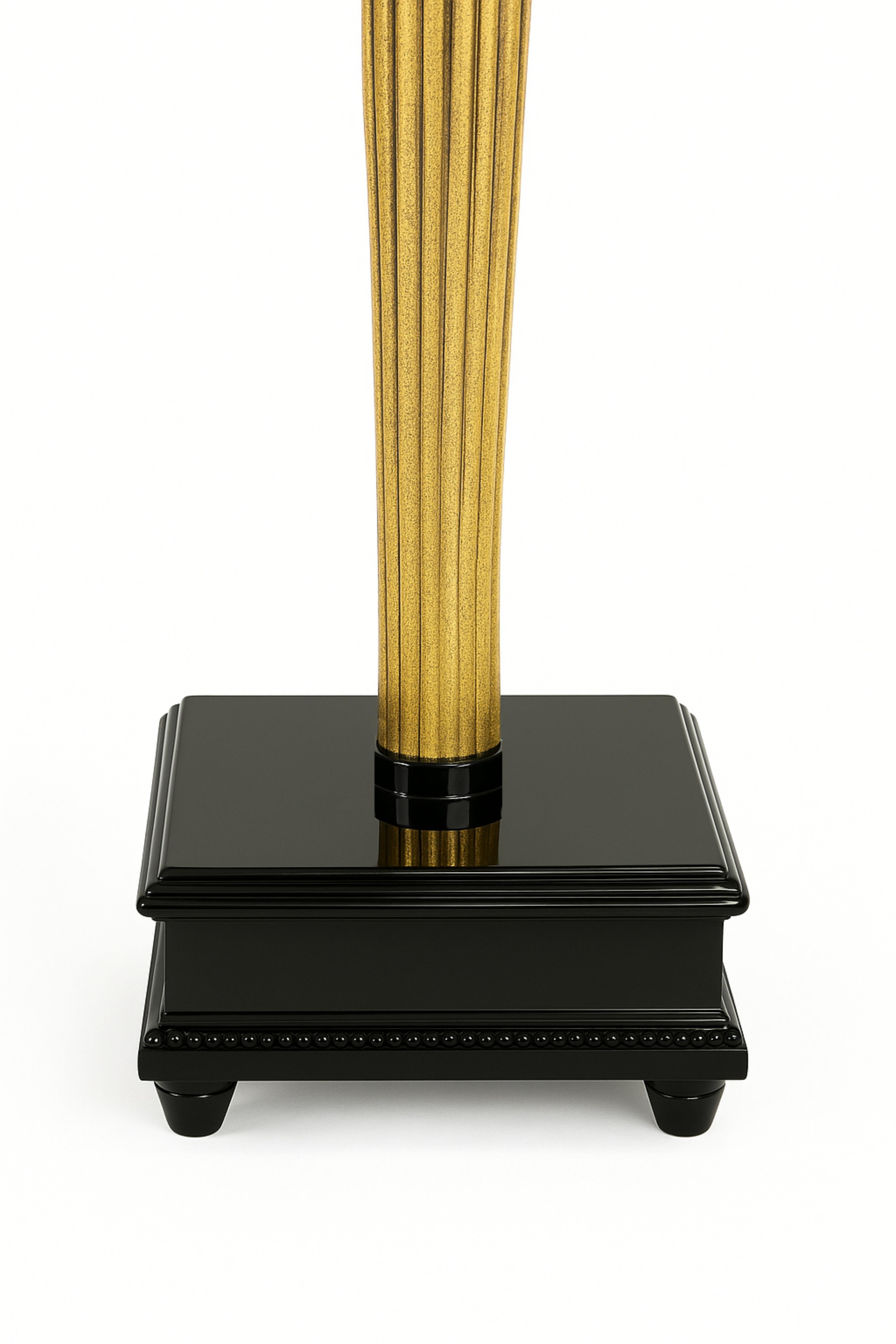 This exquisite hand-carved wooden column, adorned with gleaming gilt and black lacquer high gloss finish, exudes timeless elegance and grandeur. 
Standing at an impressive 43.9 inches (111.5 cm) tall, the column features a refined silhouette with a