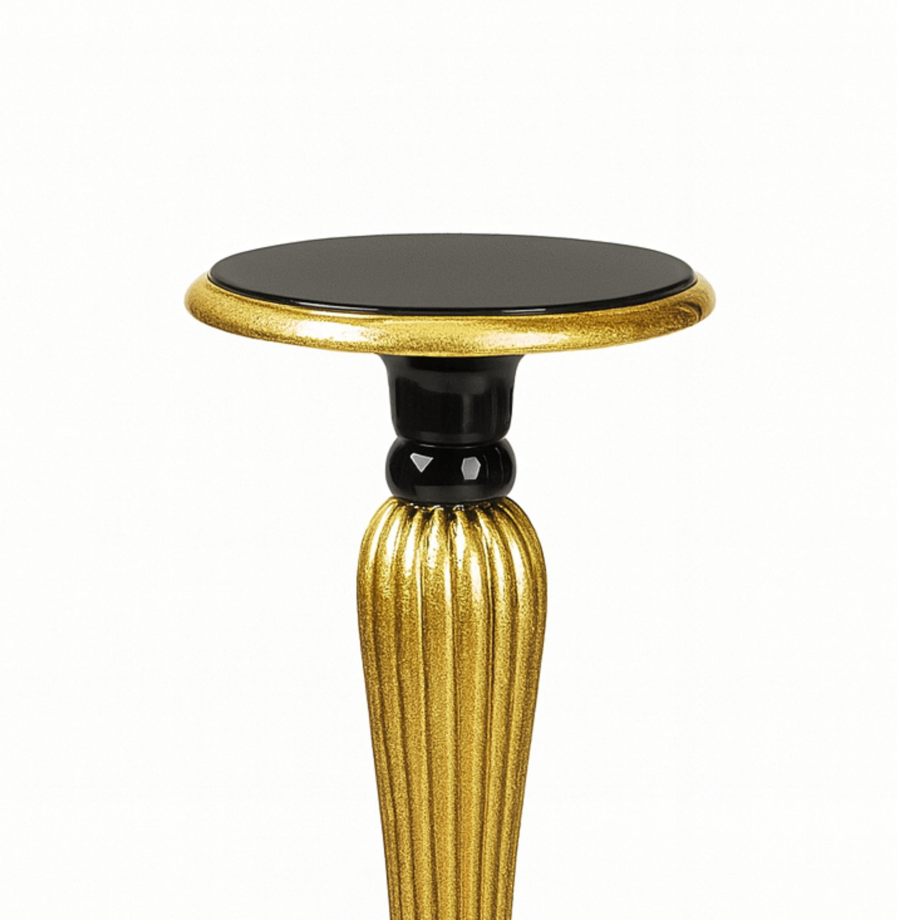 Chestnut Gilded Black Lacquer Classical Wooden Column Pedestal, 20th Century For Sale