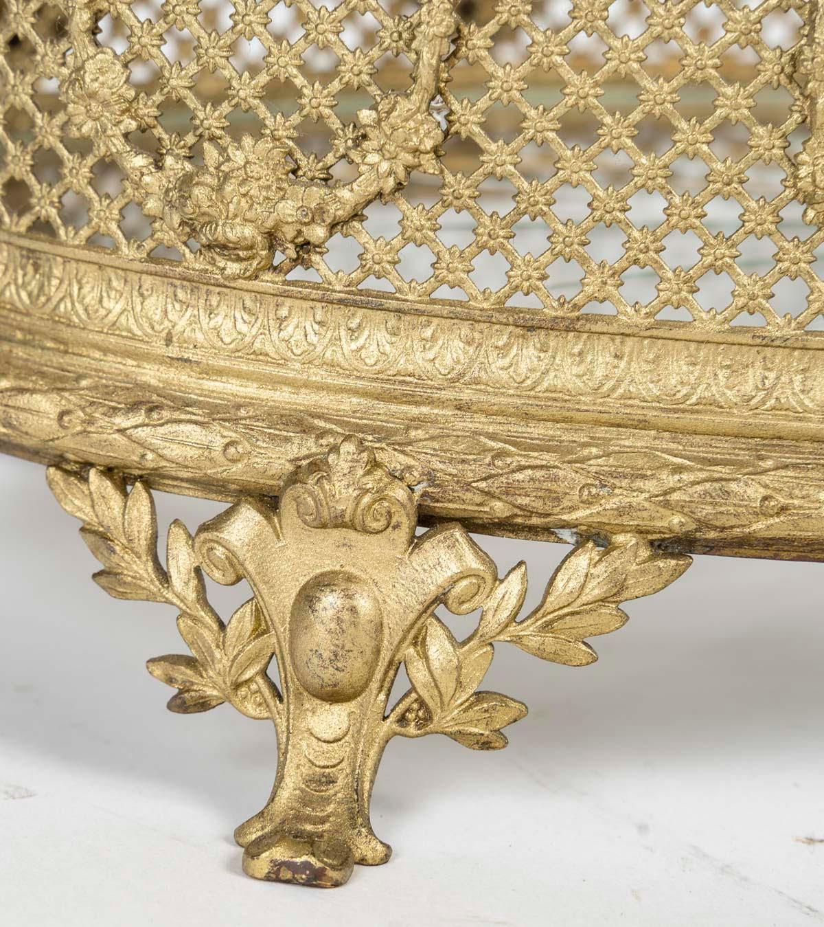 Français Gilded Brass and Crystal Bowl, Napoleon III Period, 19th Century. en vente