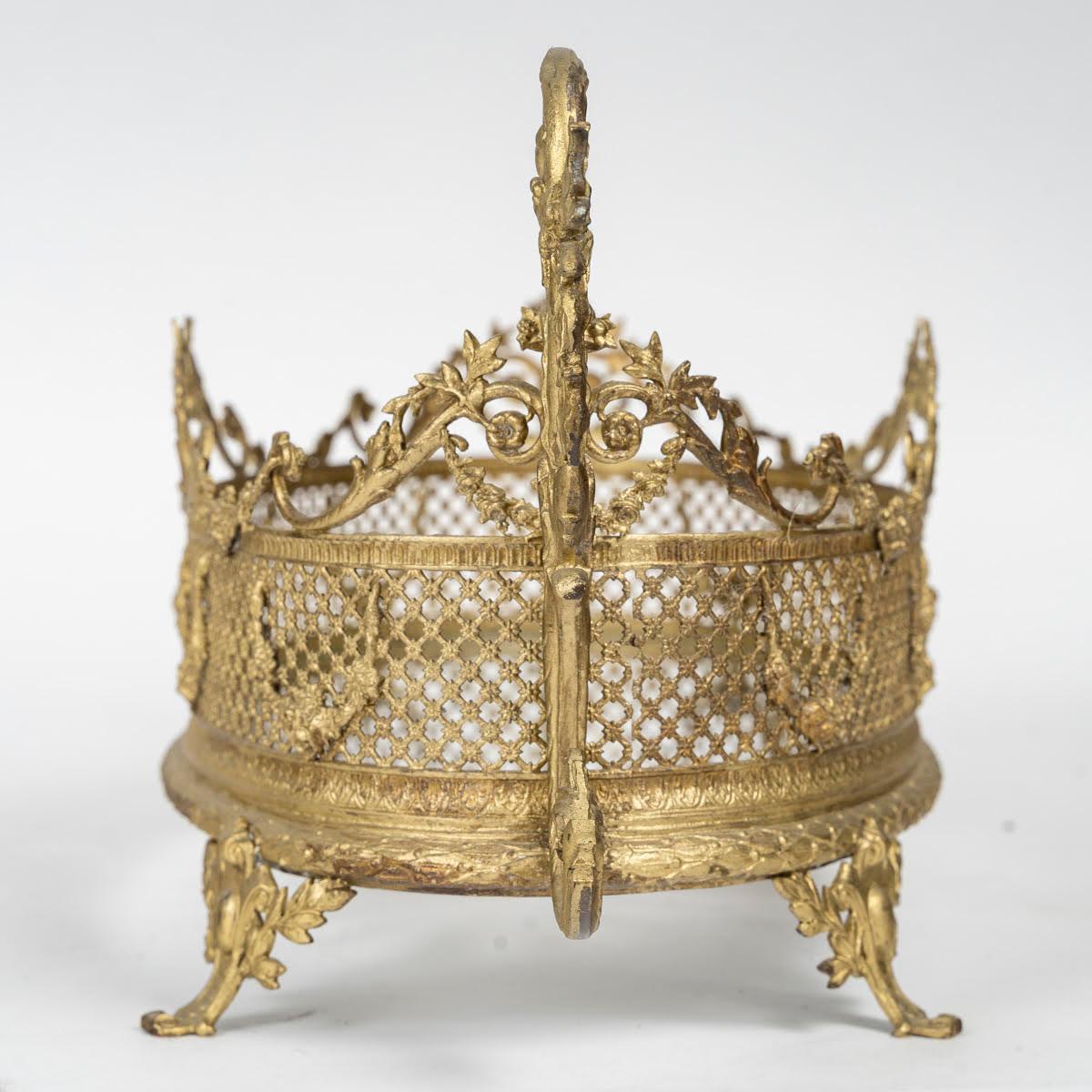Bronze Gilded Brass and Crystal Bowl, Napoleon III Period, 19th Century. en vente