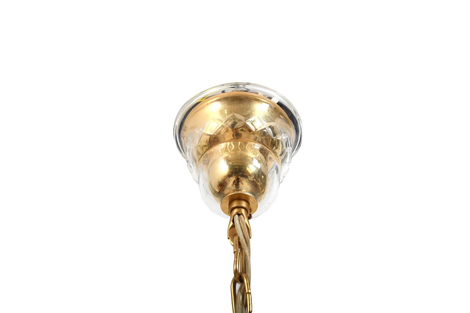 Oro Lampadario in ottone dorato e cristallo di Palwa anni '70 in vendita