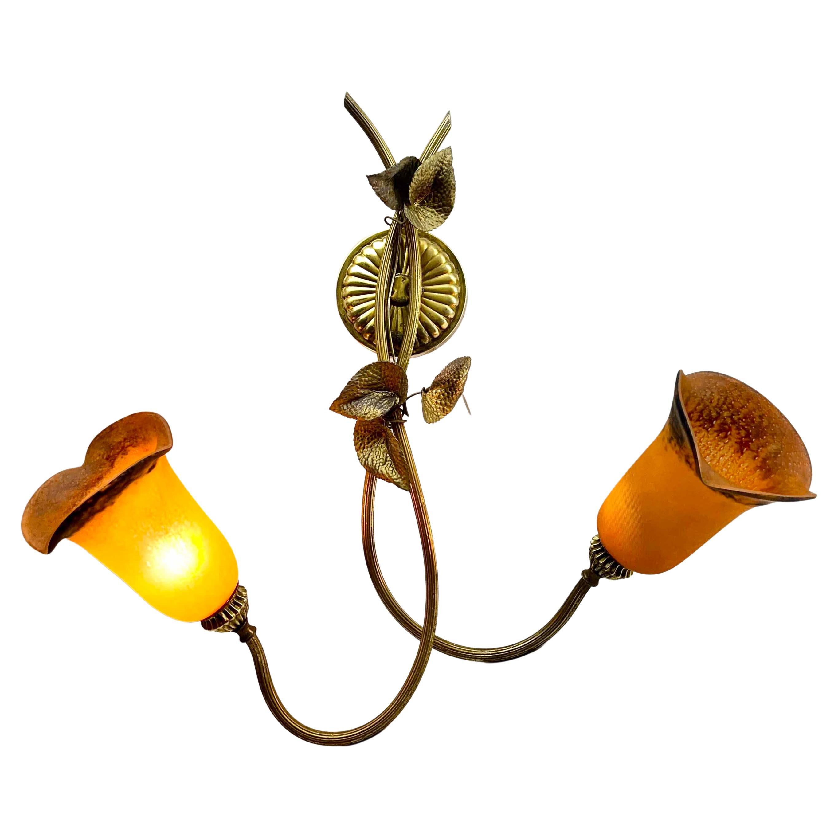 Art Nouveau Gilded Brass and Floral Leafs Wall light 2 lamp Shades Pate-de-verre For Sale