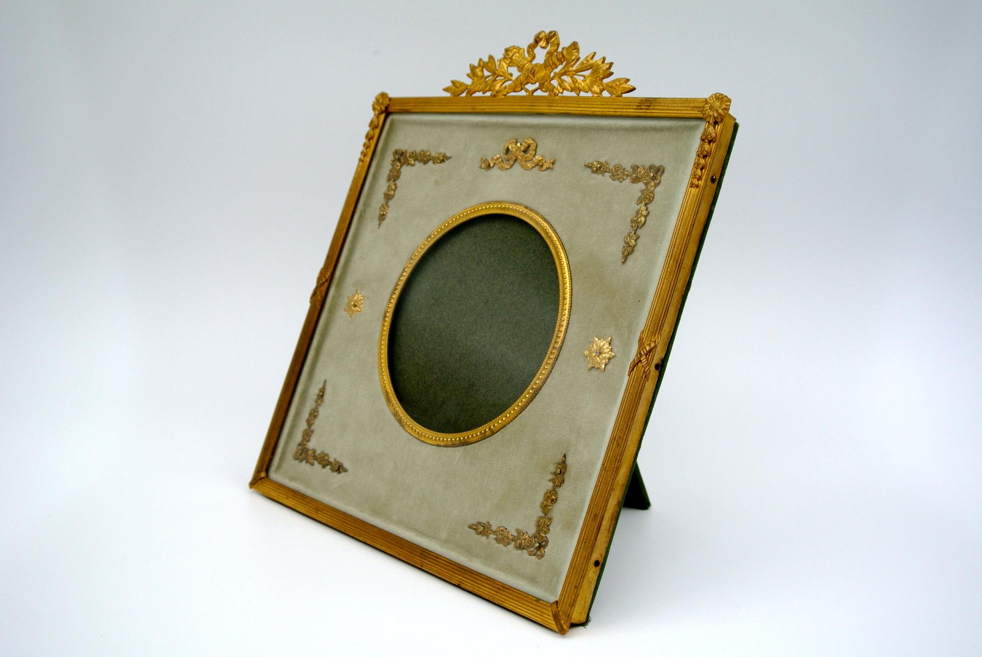 Gilded Brass and Water Green Velvet Photo Frame 5
