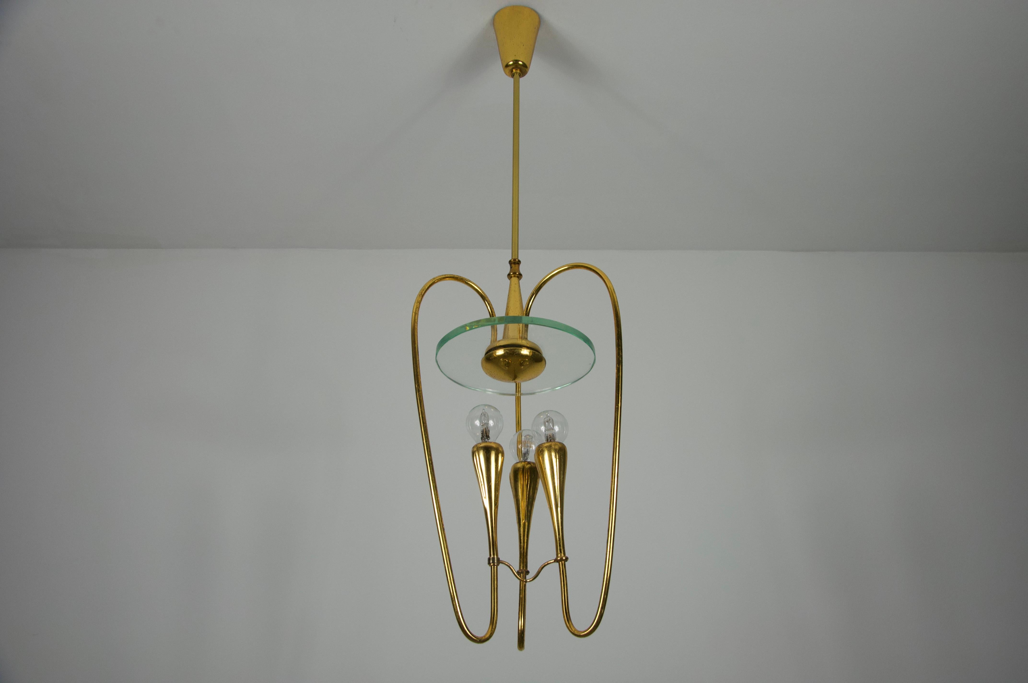 Lámpara de latón dorado de Pietro Chiesa para Fontana Arte, años 50, Italia Moderno de mediados de siglo en venta
