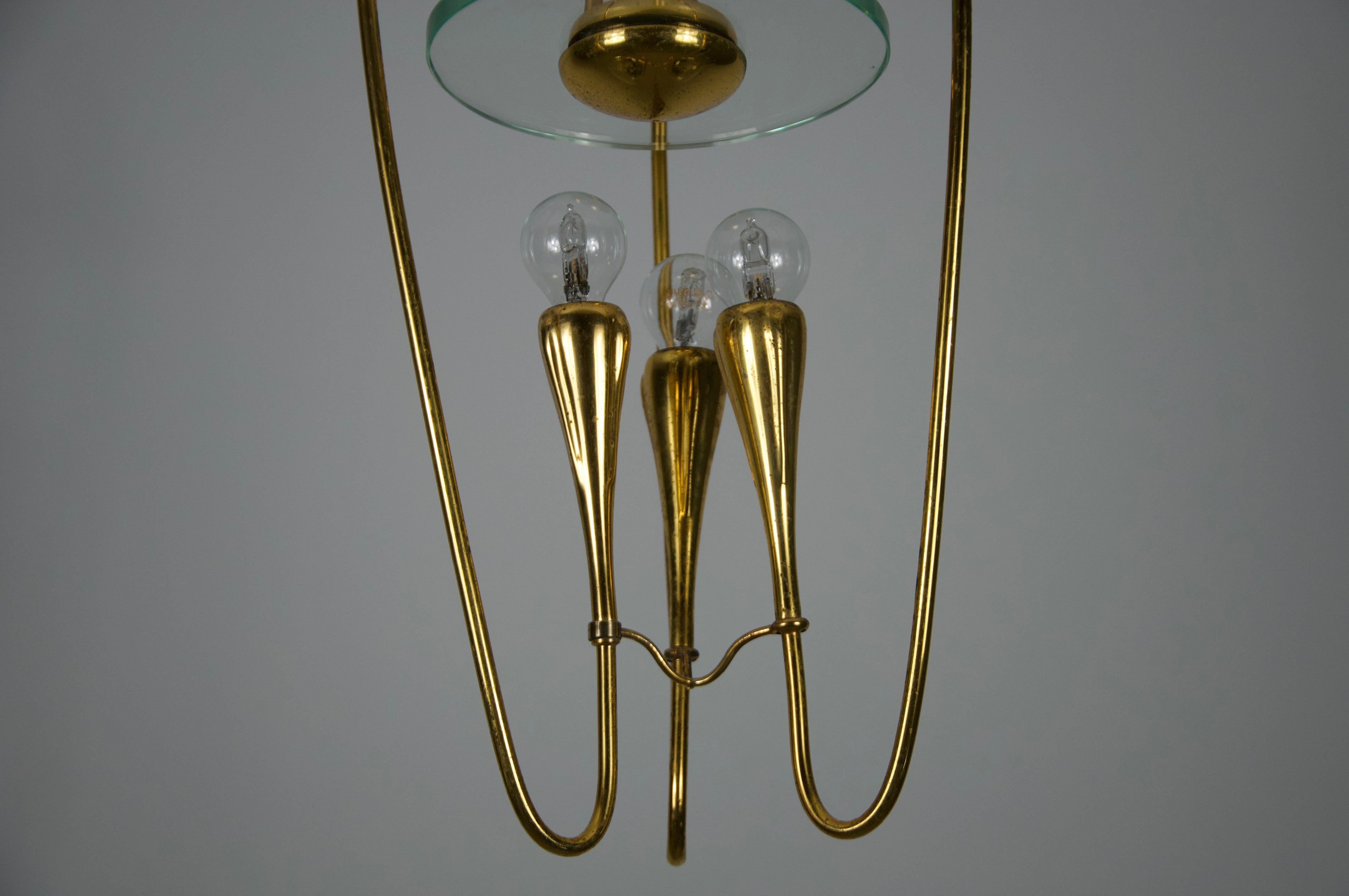Lámpara de latón dorado de Pietro Chiesa para Fontana Arte, años 50, Italia en venta 1