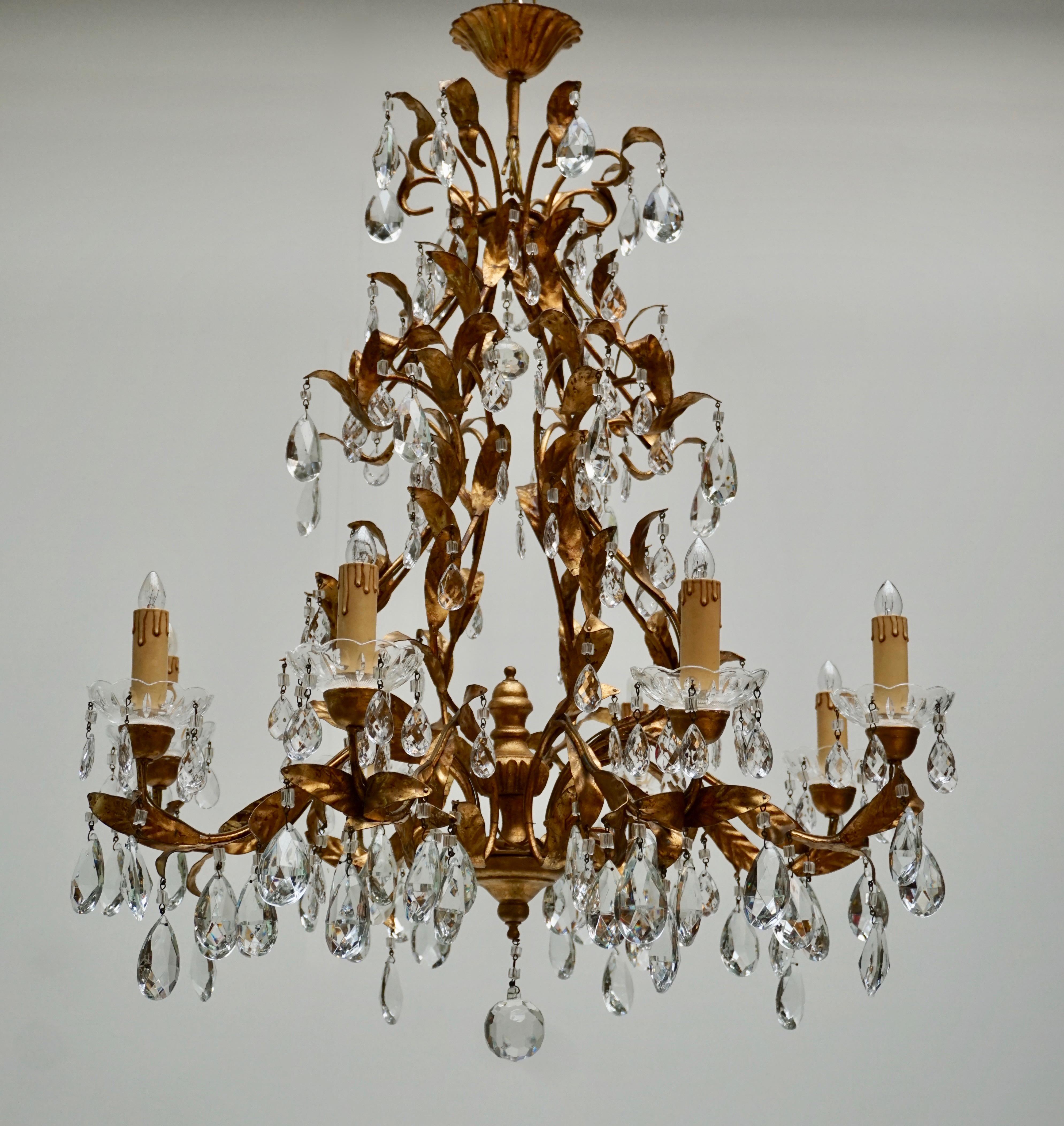 Gilded Brass Eight-Light Chandelier with Leaves and Crystal For Sale 8