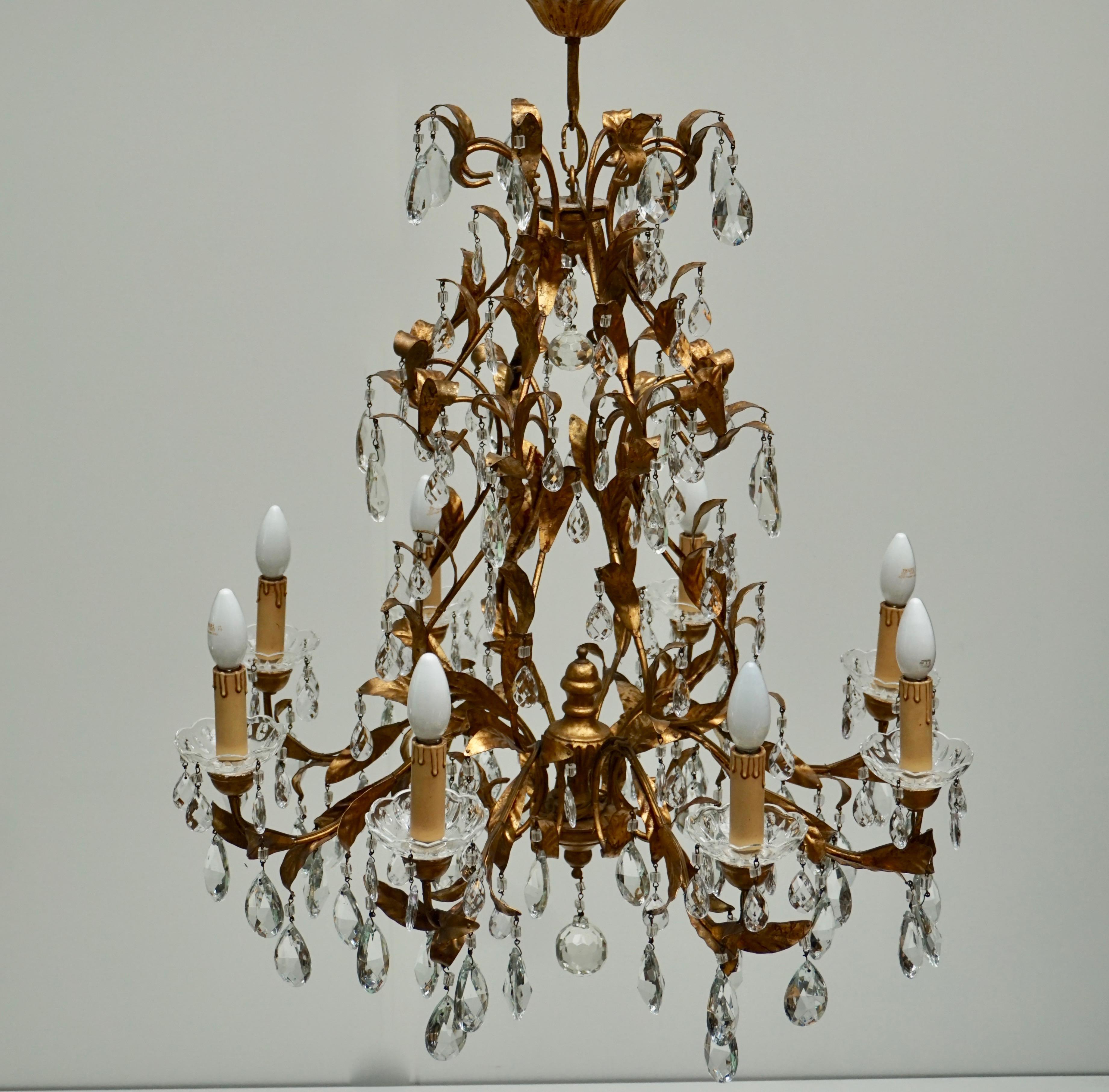 Italian Gilded Brass Eight-Light Chandelier with Leaves and Crystal