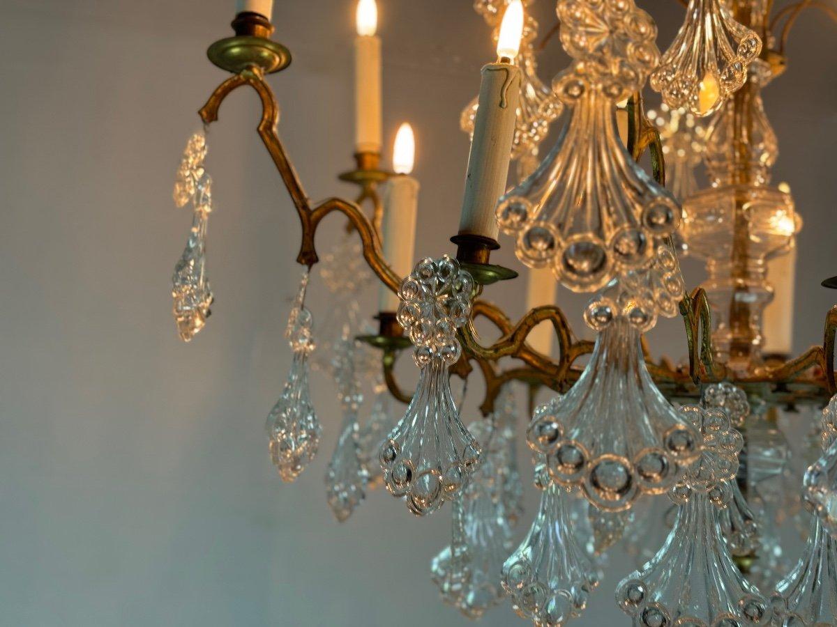 XVIII secolo Lampadario a gabbia in bronzo dorato con nappe in vetro con piume di pavone Circa 1800 in vendita