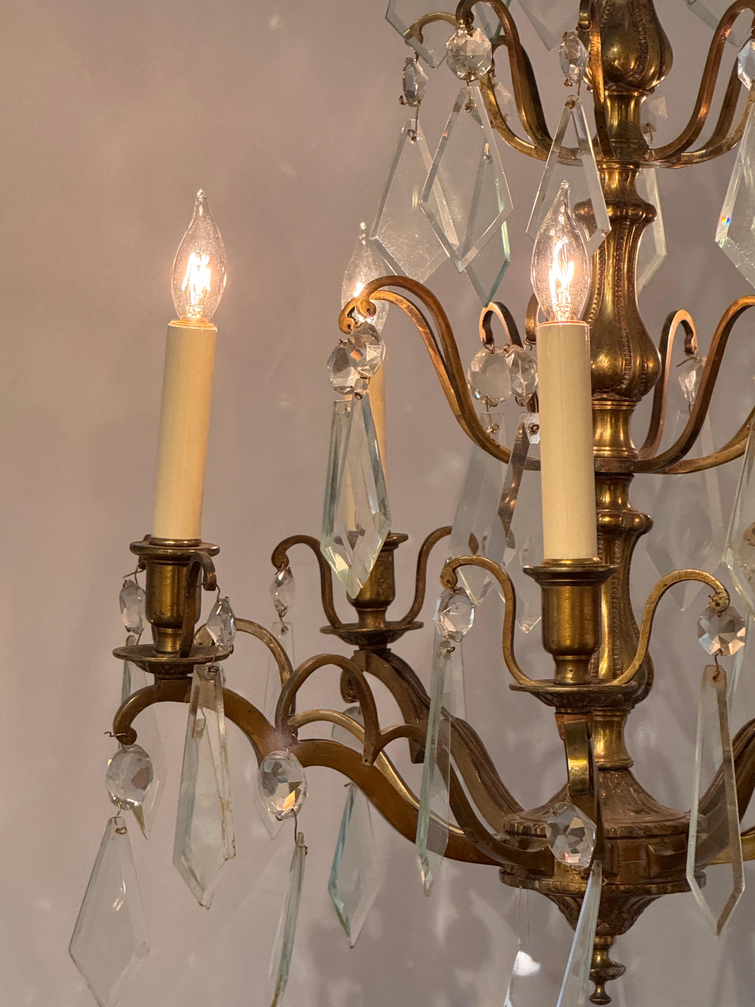 Gilded Bronze Chandelier With Diamond-Cut Crystal Drops For Sale 1