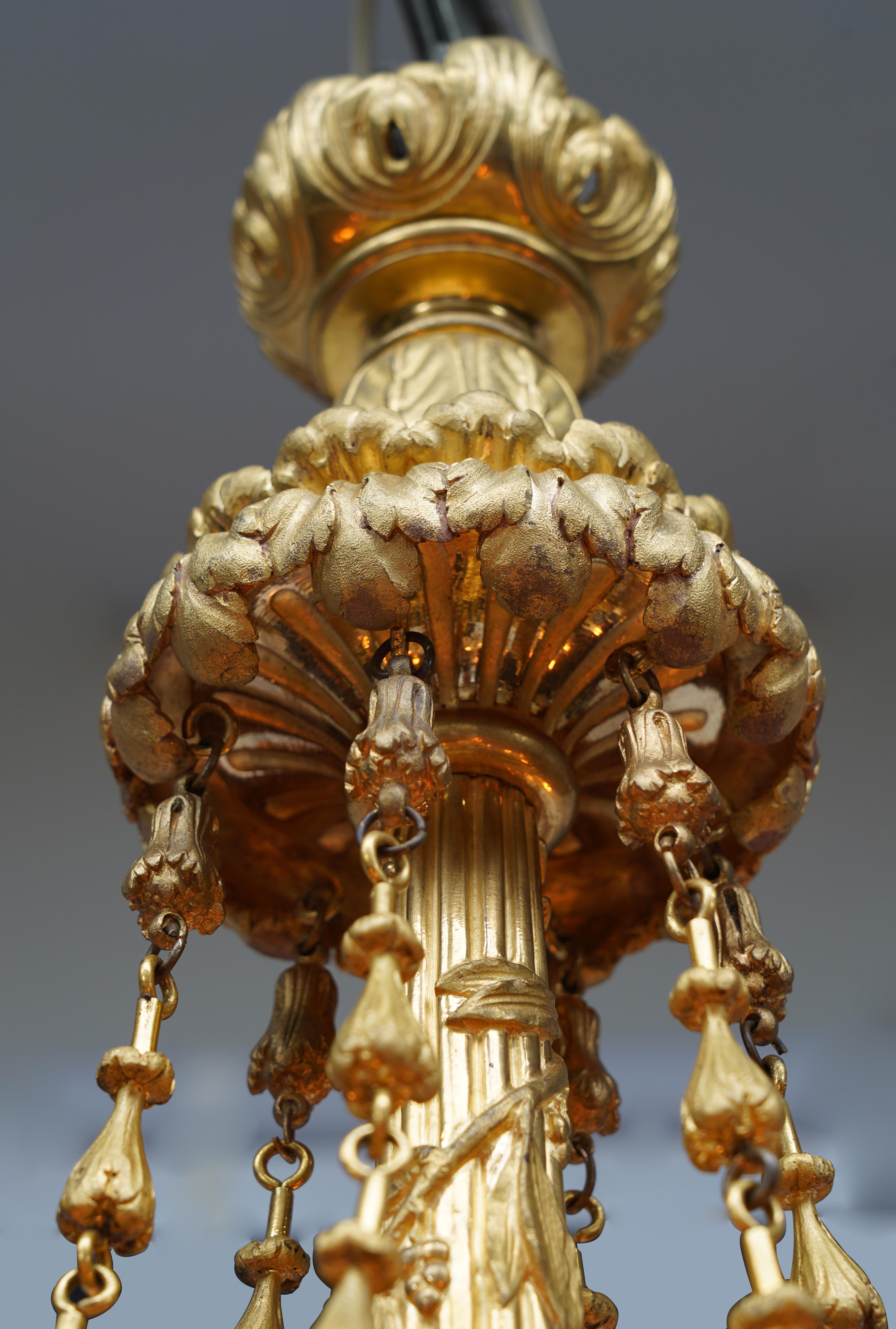 Late 19th Century Gilded bronze Chandelier with Eagle Heads attr. to H. Vian, France, circa 1890 For Sale