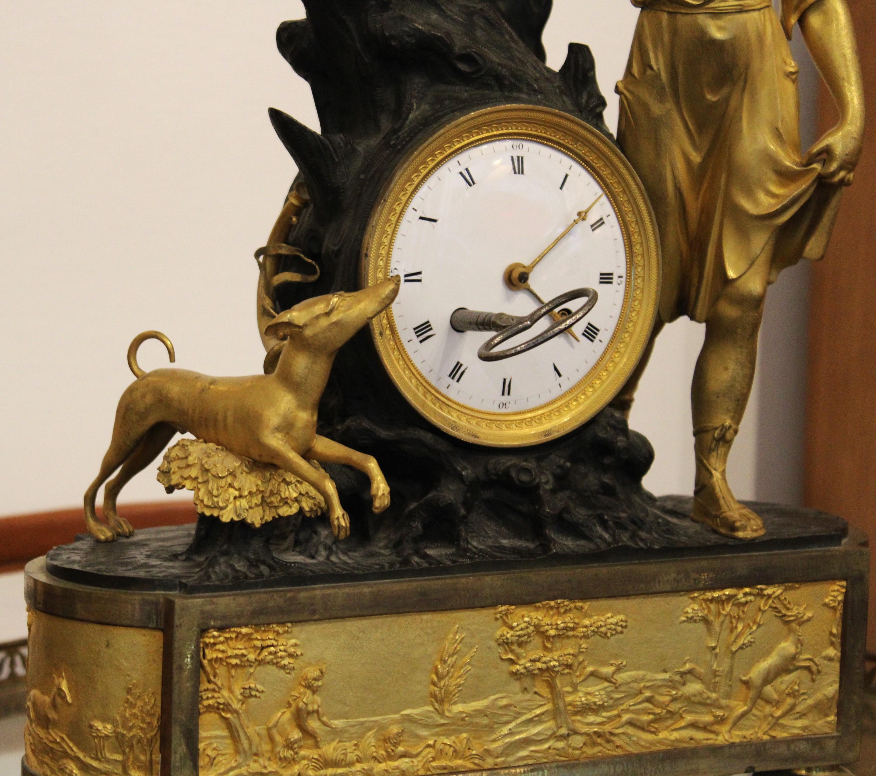 Gilded bronze clock, early 19th century For Sale 2