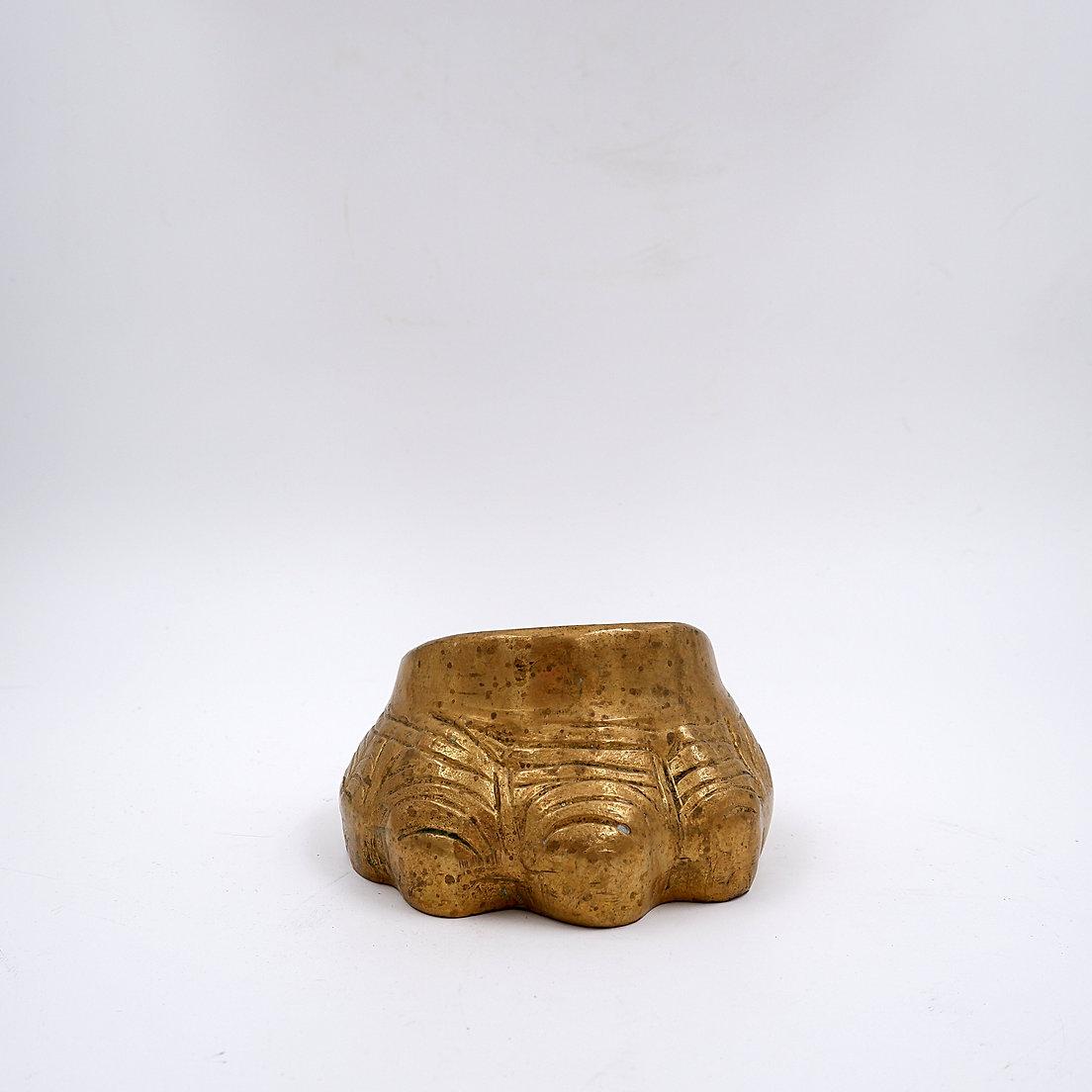 Cendrier pied d'éléphant en bronze doré 1970 Bon état - En vente à Linkebeek, BE