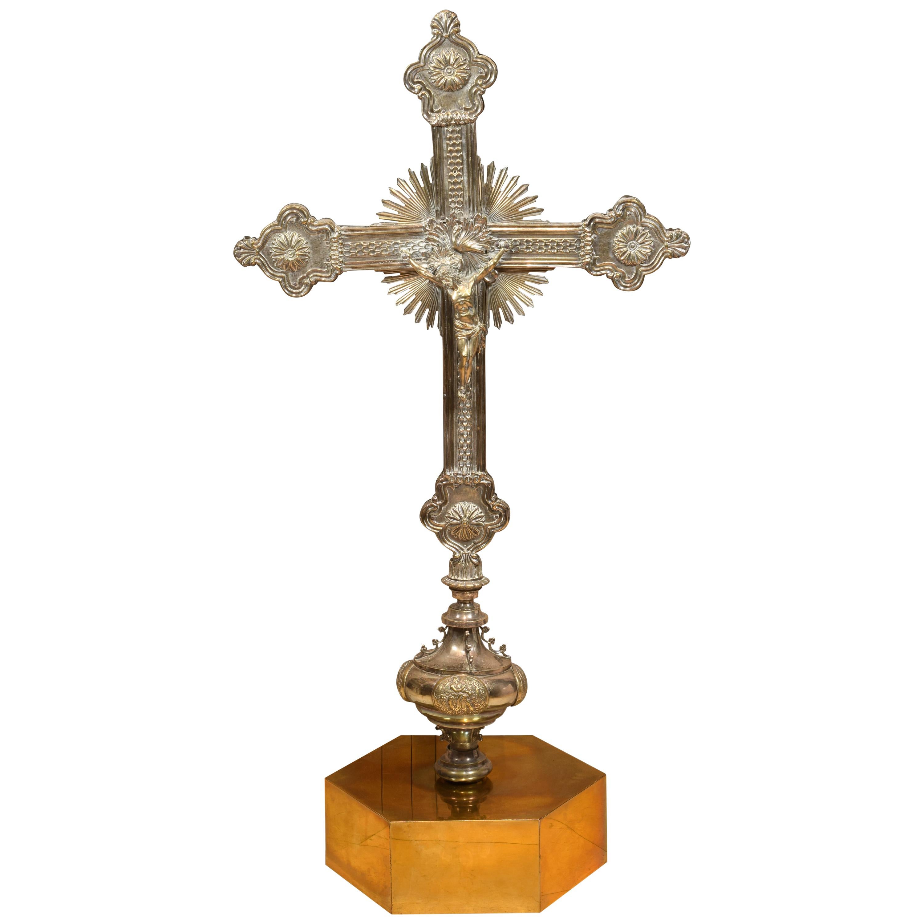 Top croix de procession en bronze doré, 20e siècle, d'après des modèles antérieurs